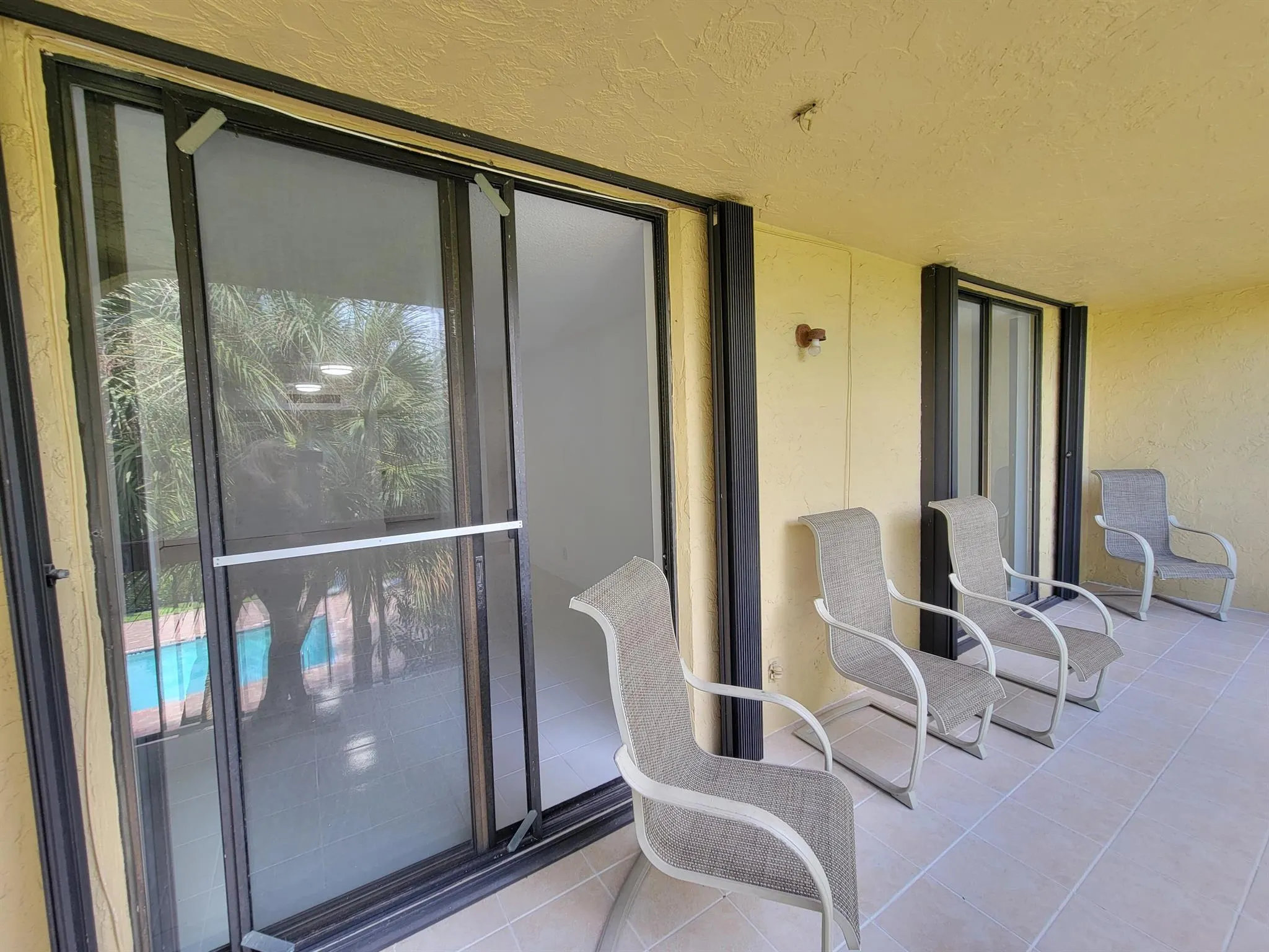 733 SE 1st Way, #303