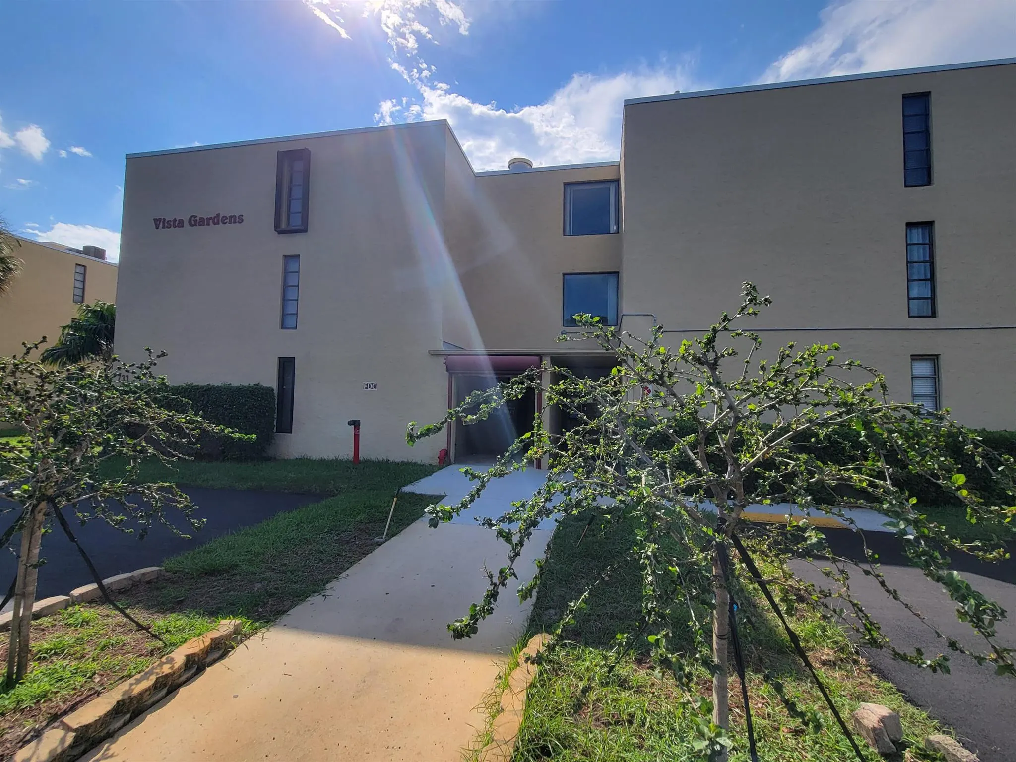733 SE 1st Way, #303