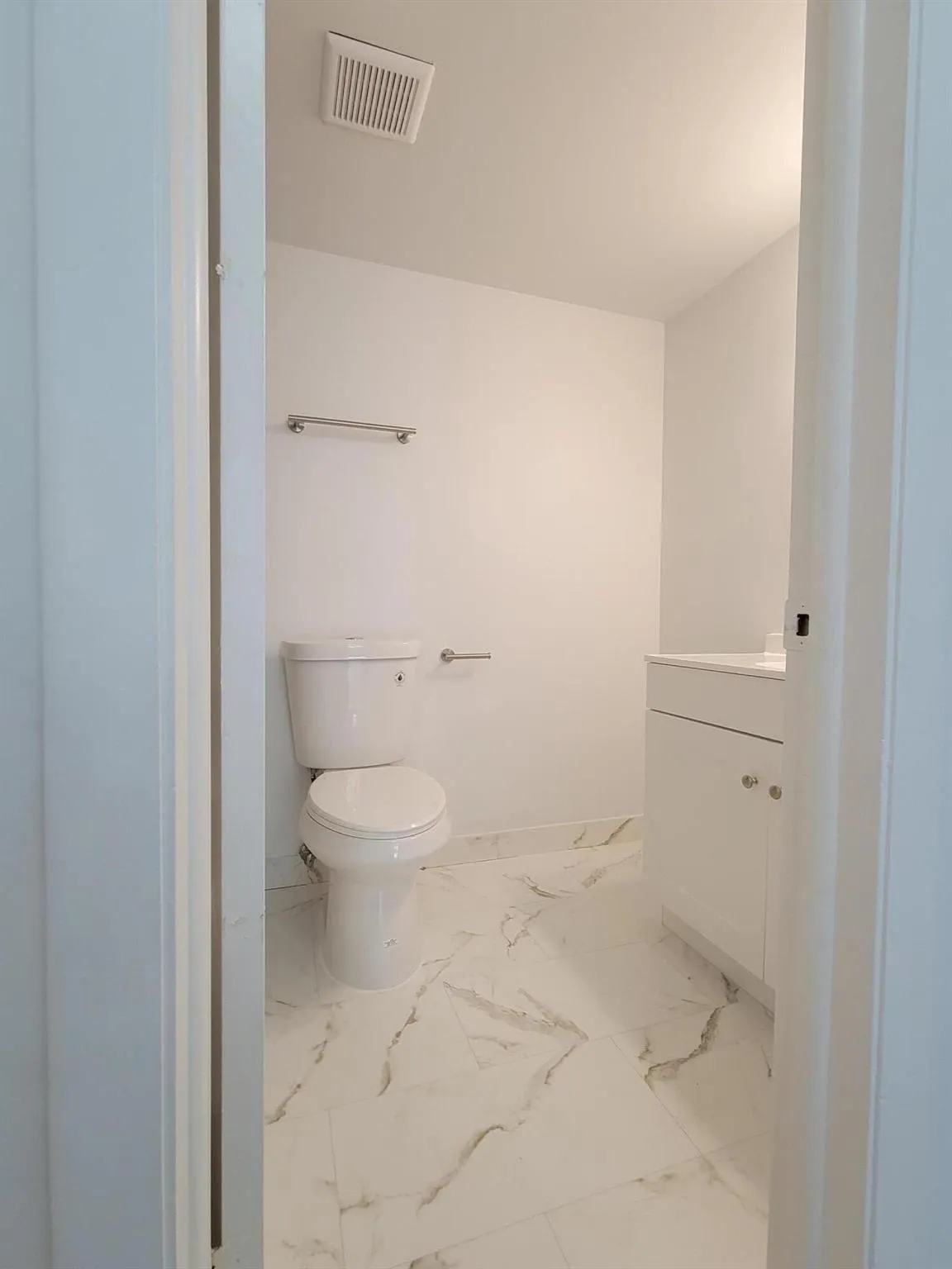 733 SE 1st Way, #303