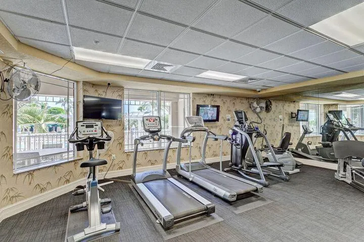 221 Ocean Grande Boulevard, #401