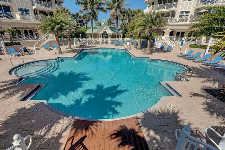 221 Ocean Grande Boulevard, #401