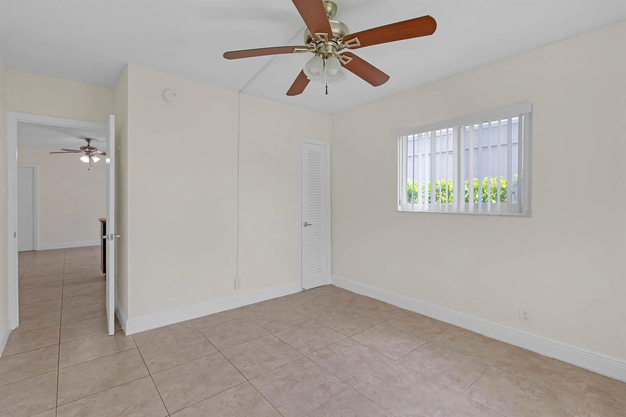 560 NE 46th Street