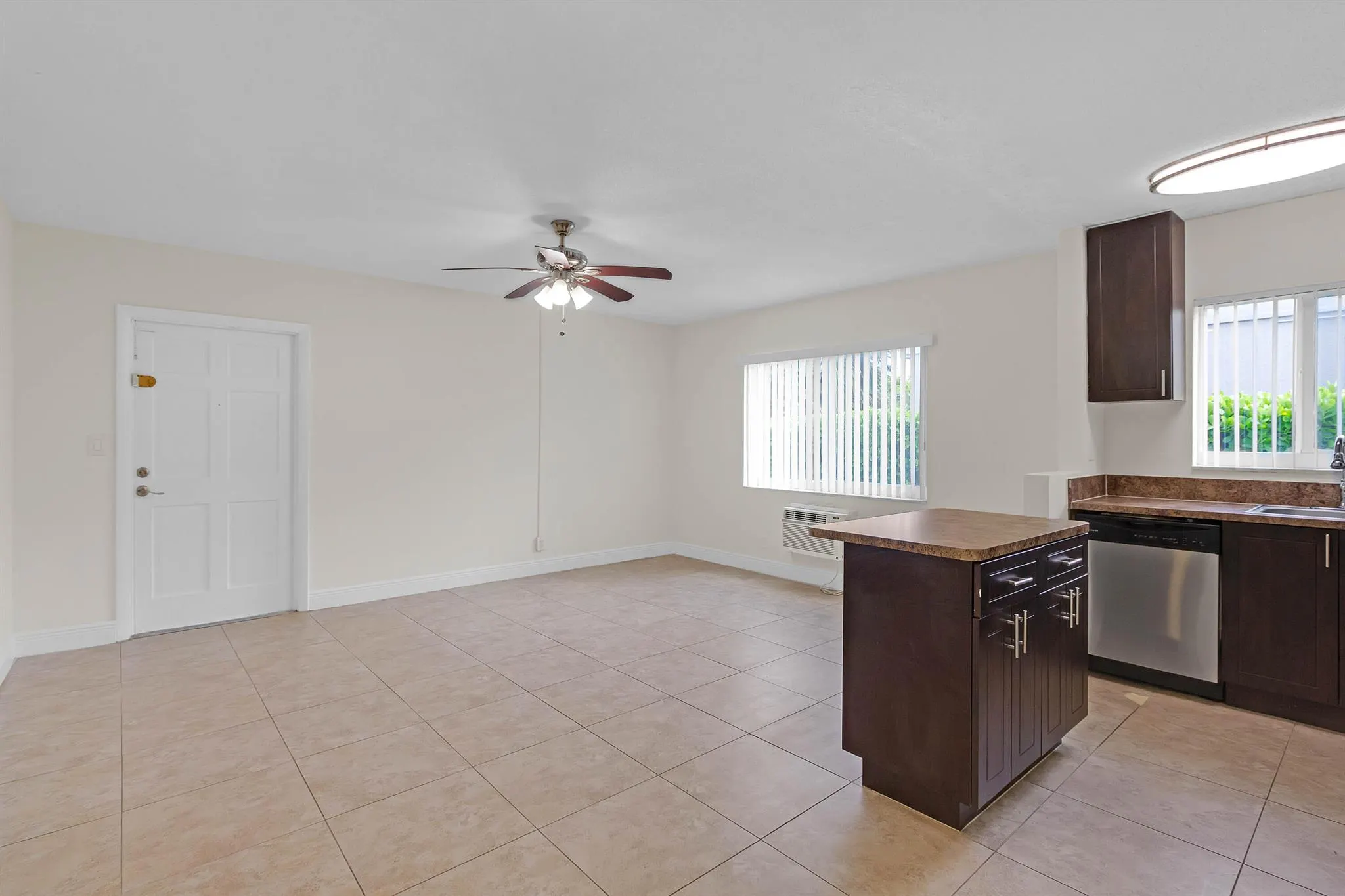 560 NE 46th Street
