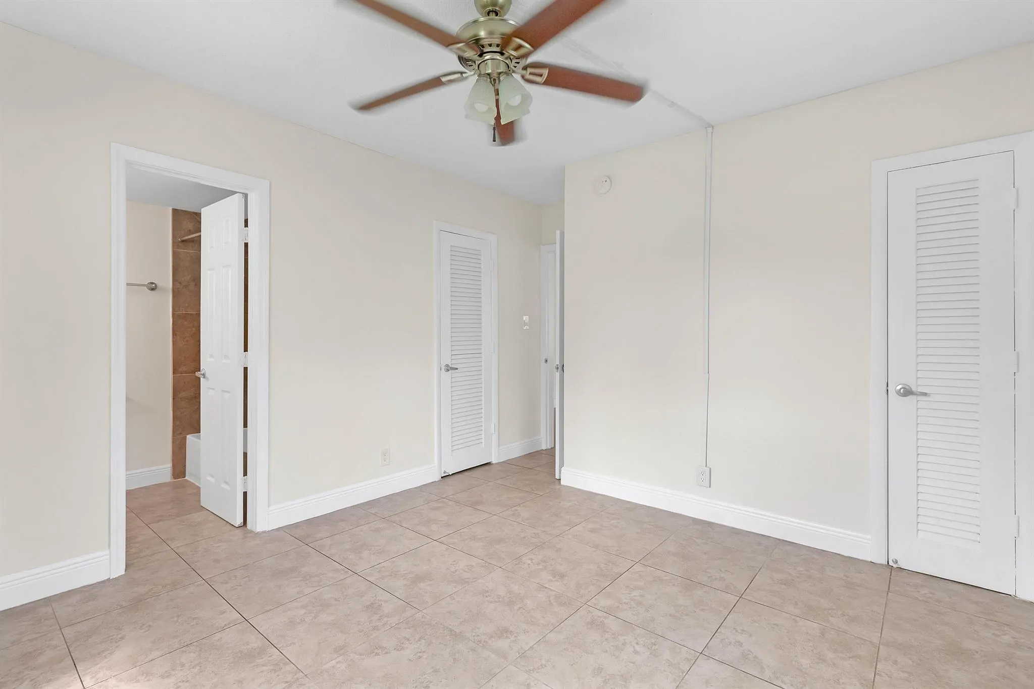 560 NE 46th Street