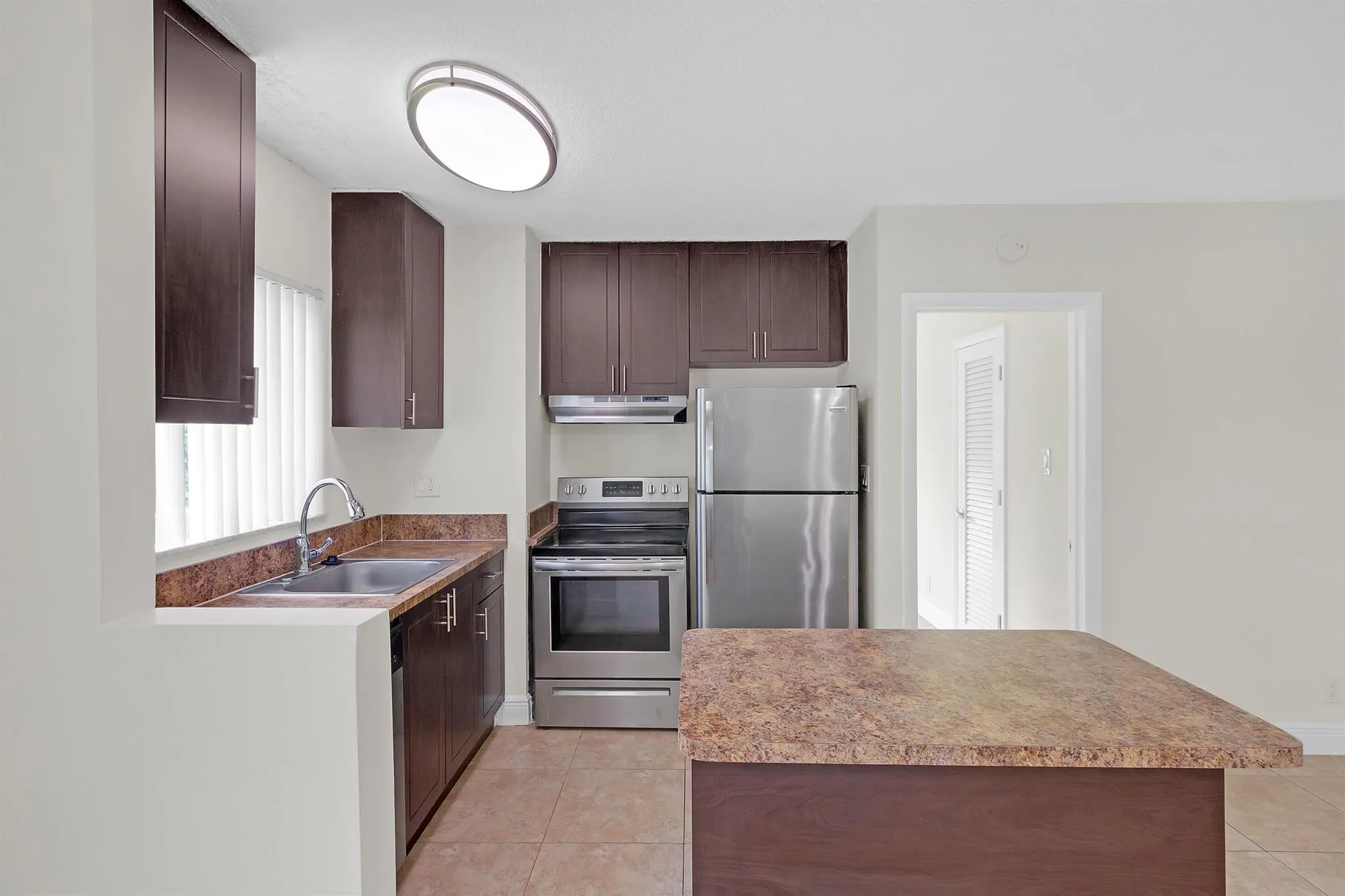 560 NE 46th Street