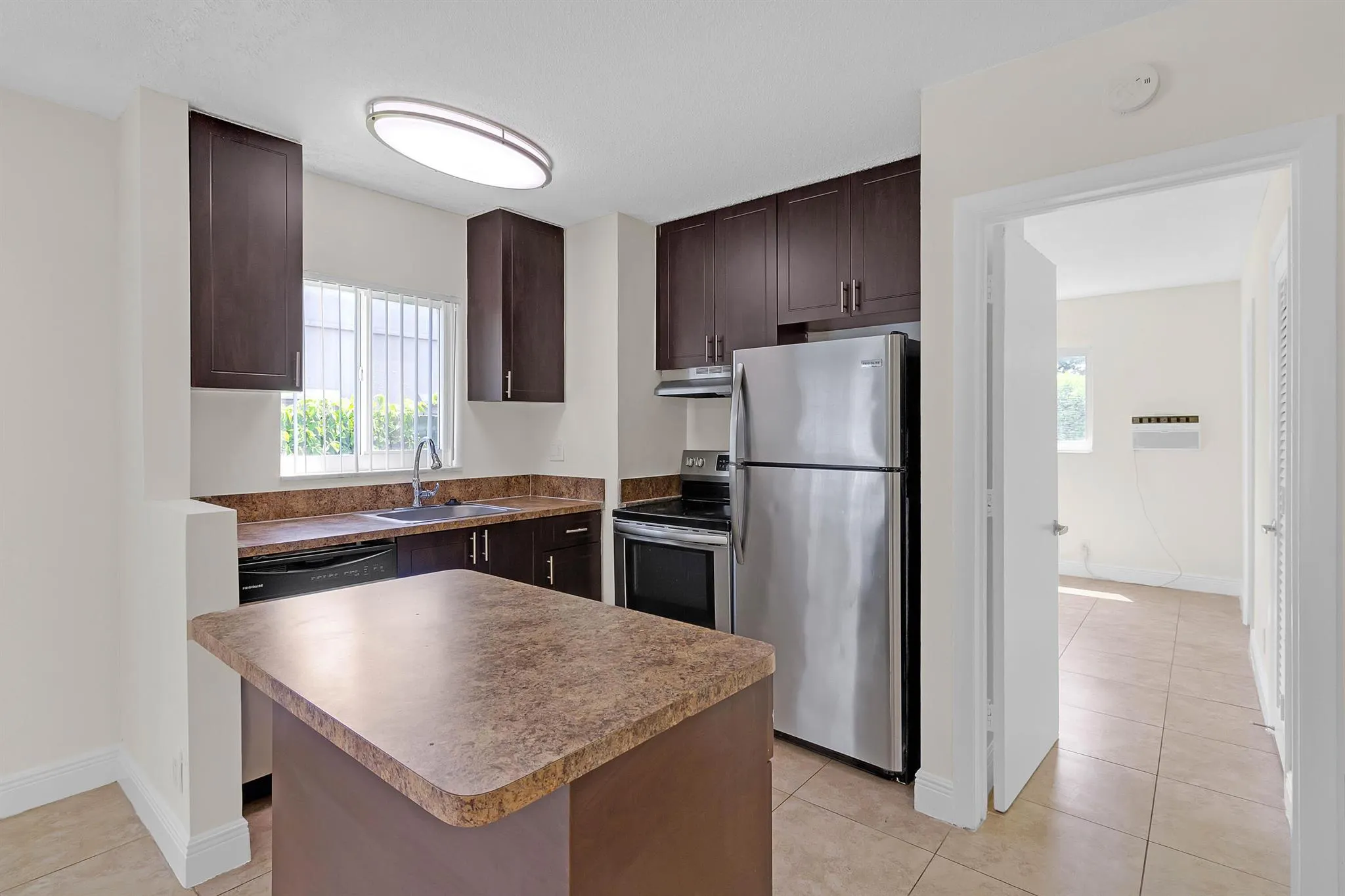 560 NE 46th Street