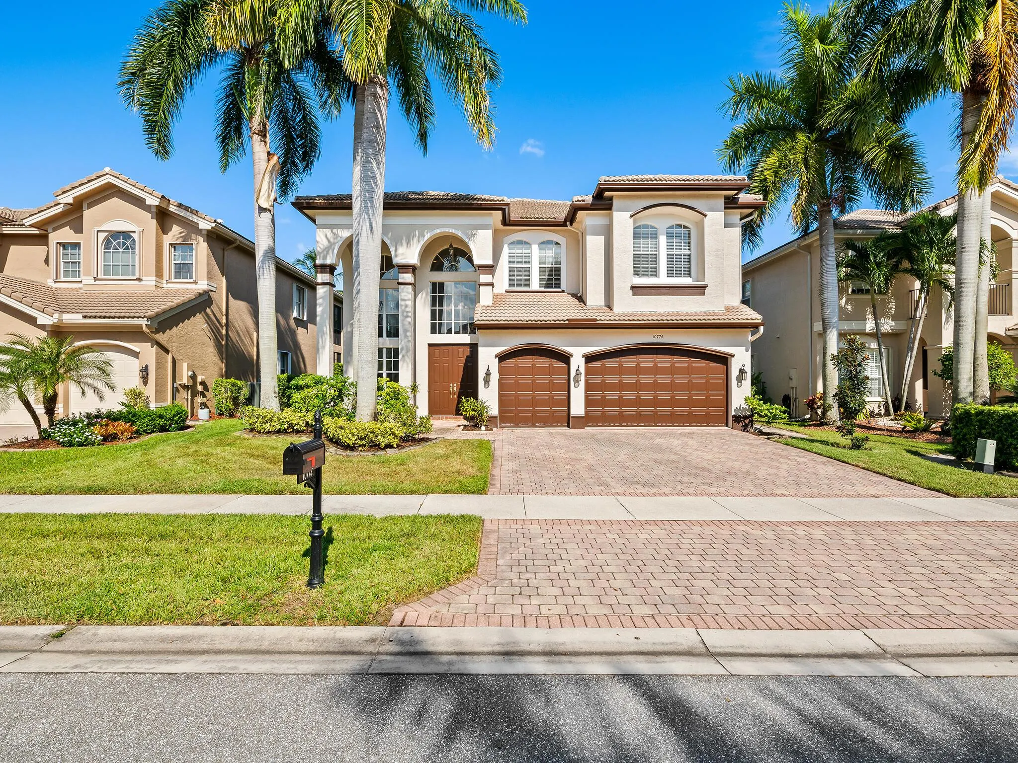 10774 Sunset Ridge Circle
