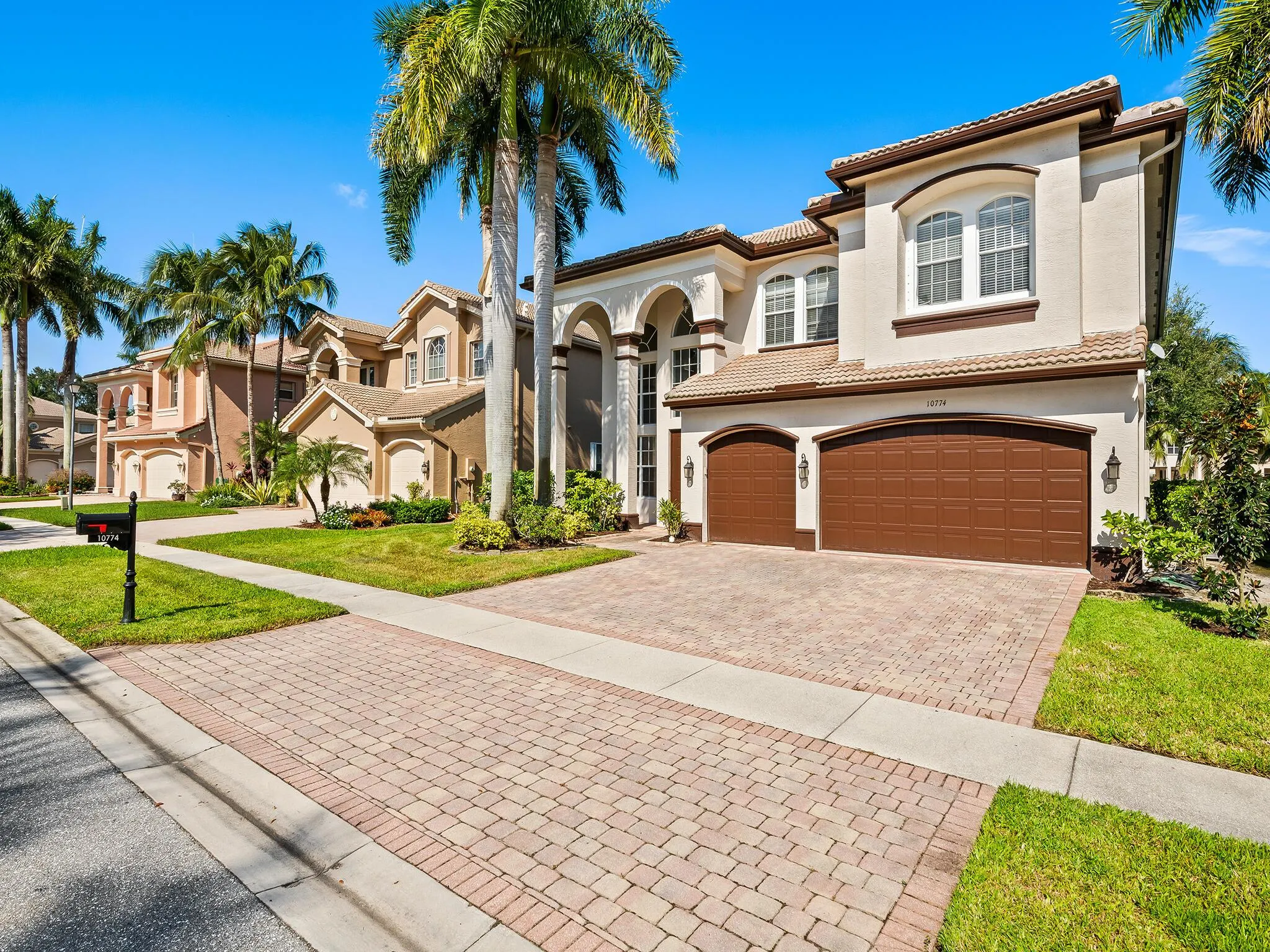 10774 Sunset Ridge Circle
