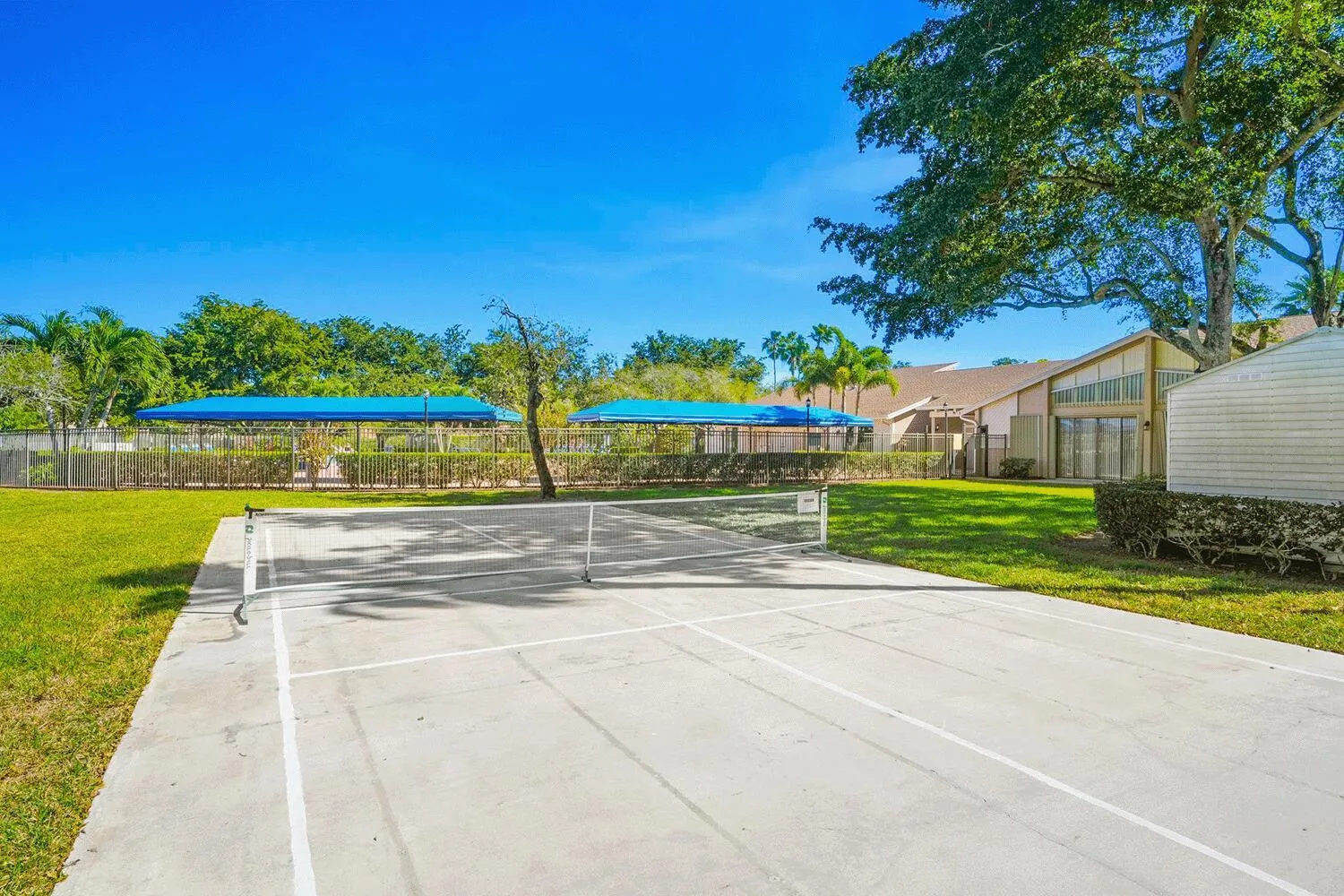6396 Country Wood Way