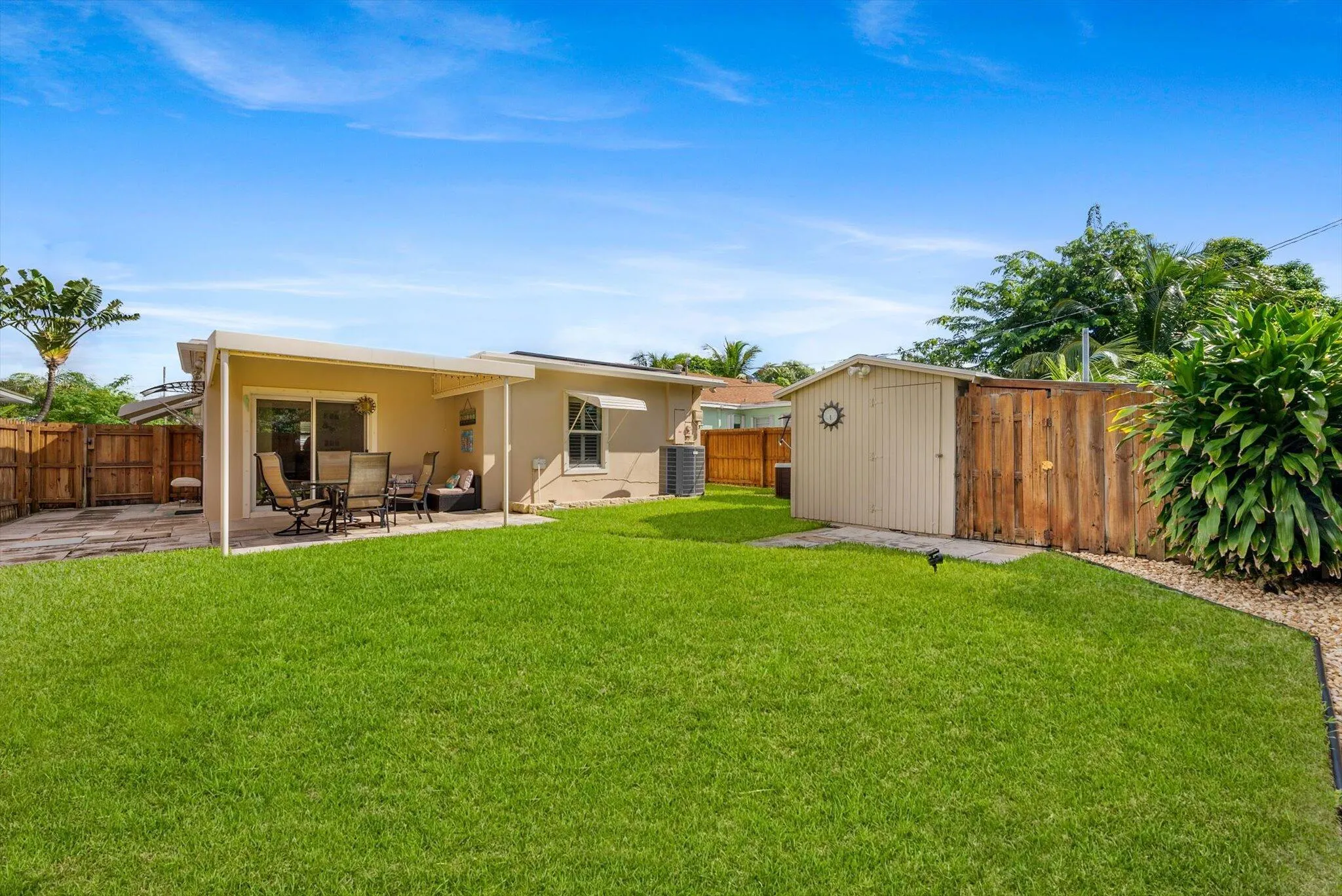 1221 Crestwood Boulevard