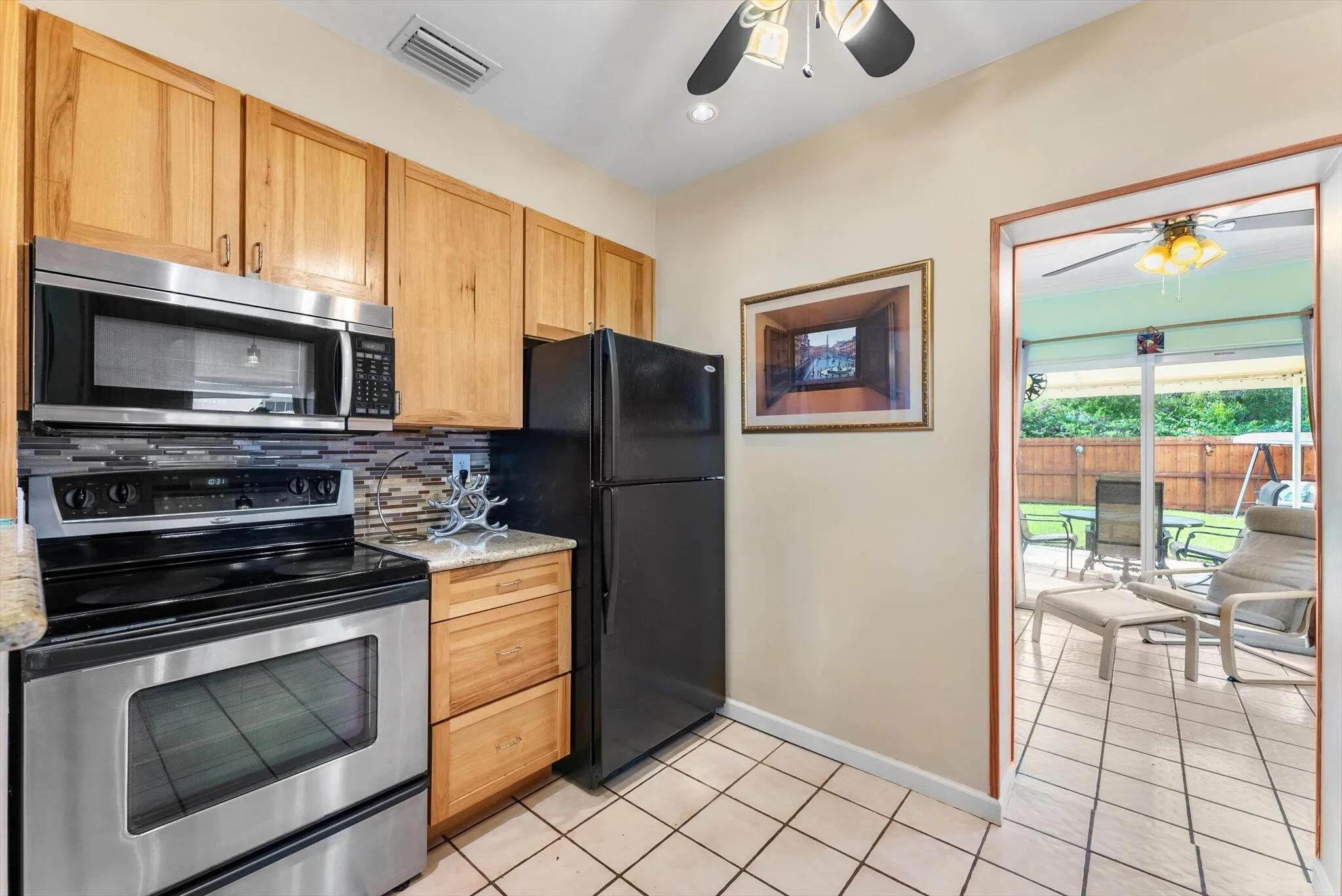 1221 Crestwood Boulevard