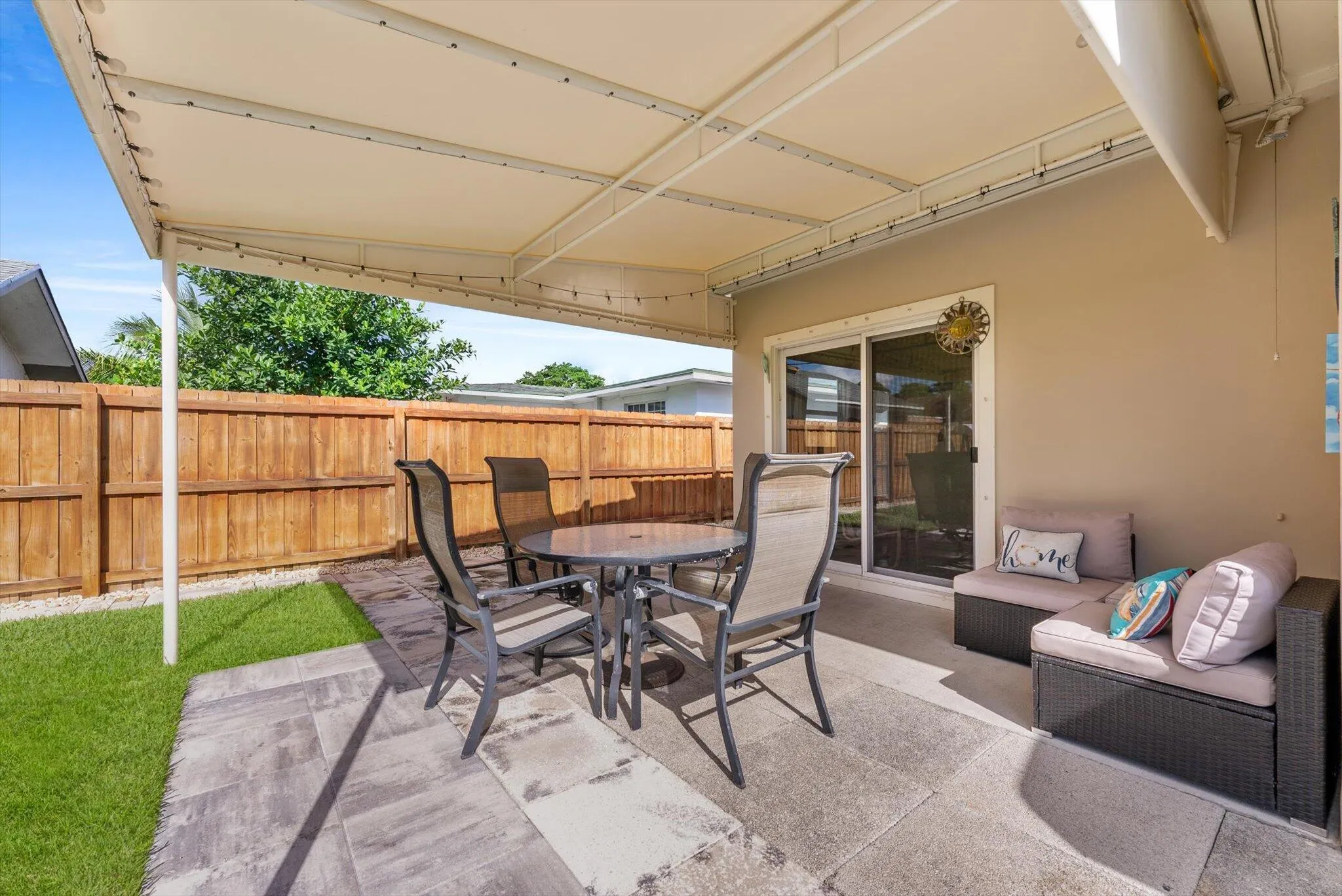 1221 Crestwood Boulevard