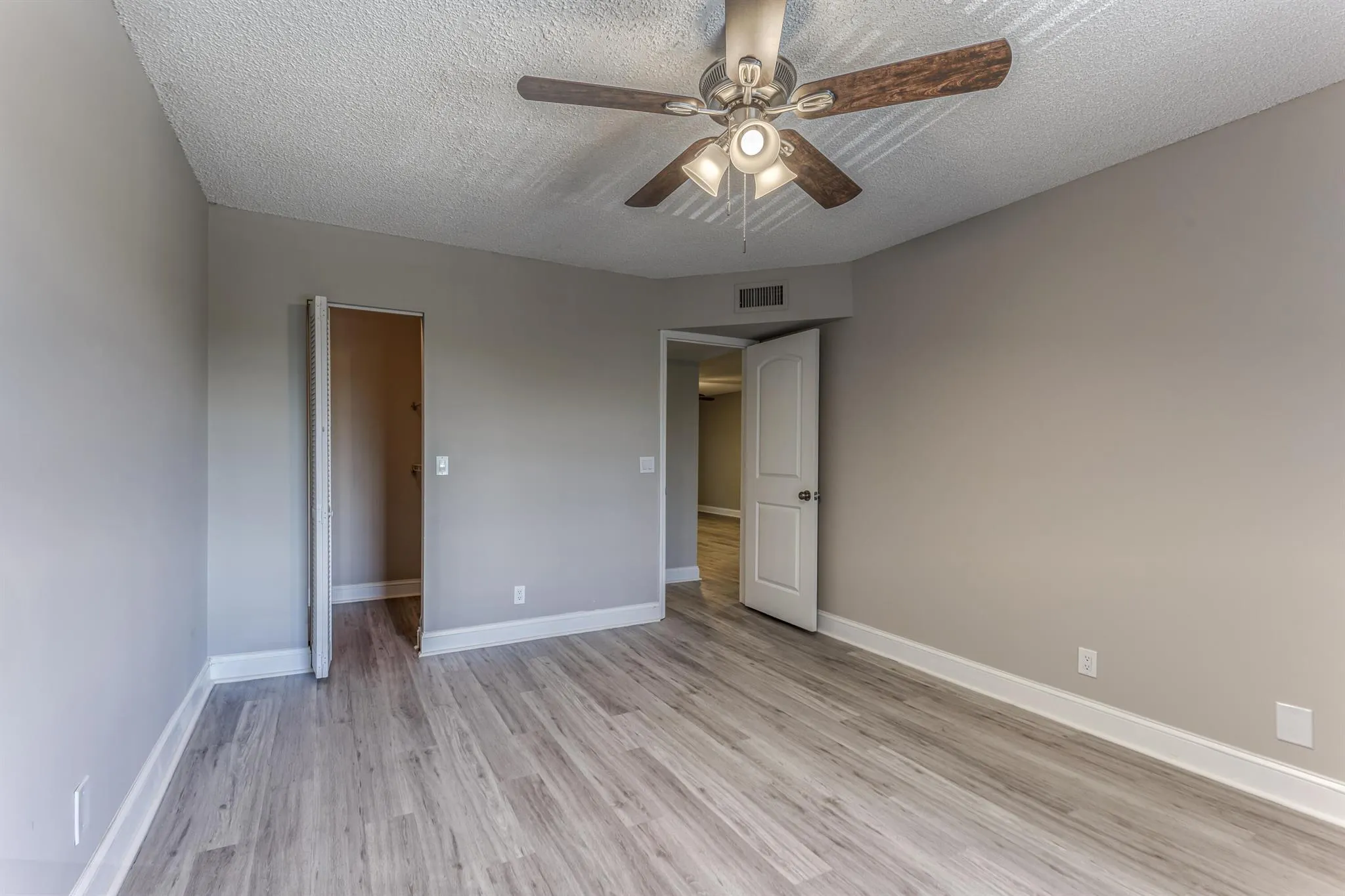 240 SE 10th Street