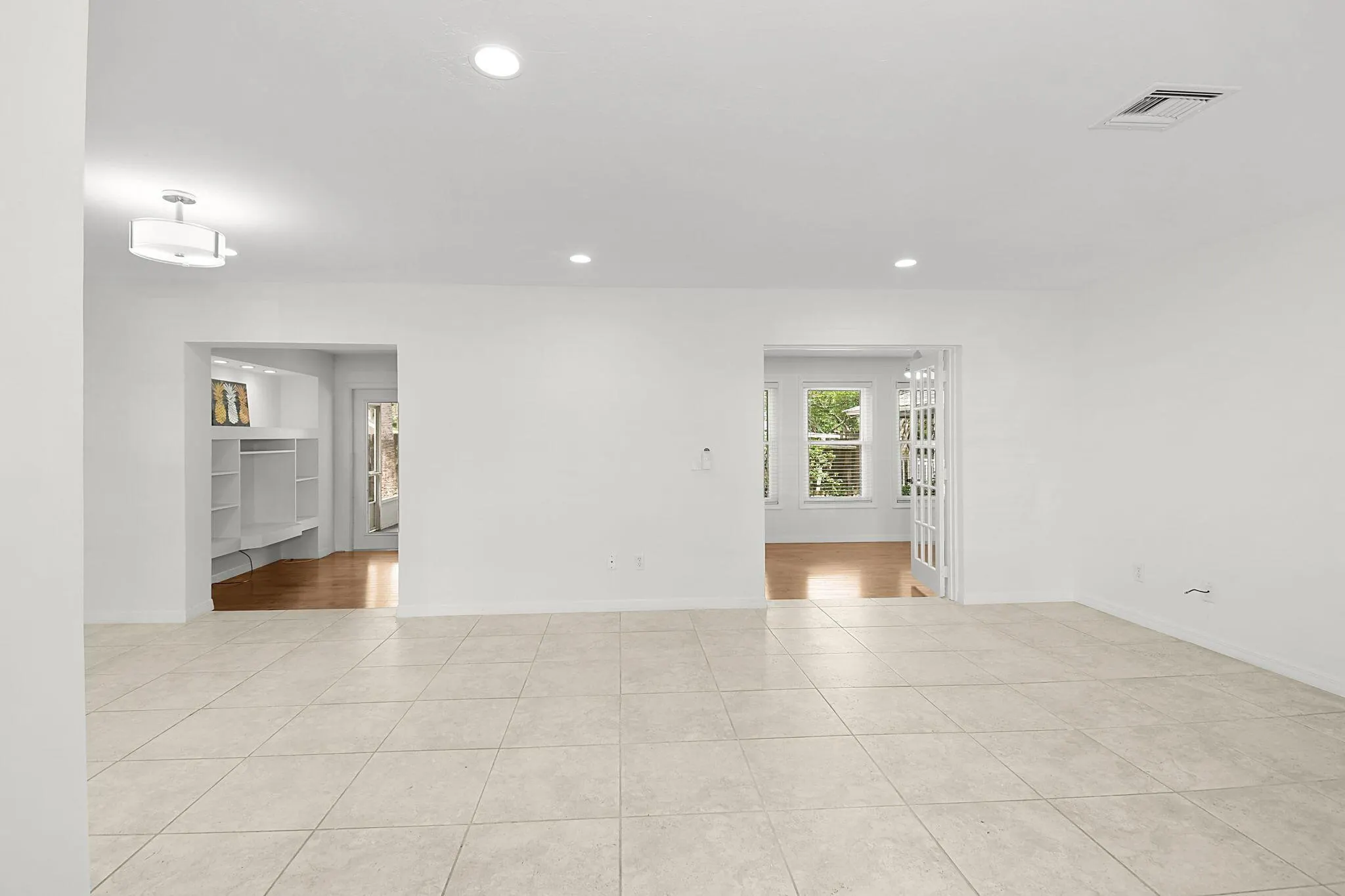 338 SW Winnachee Drive