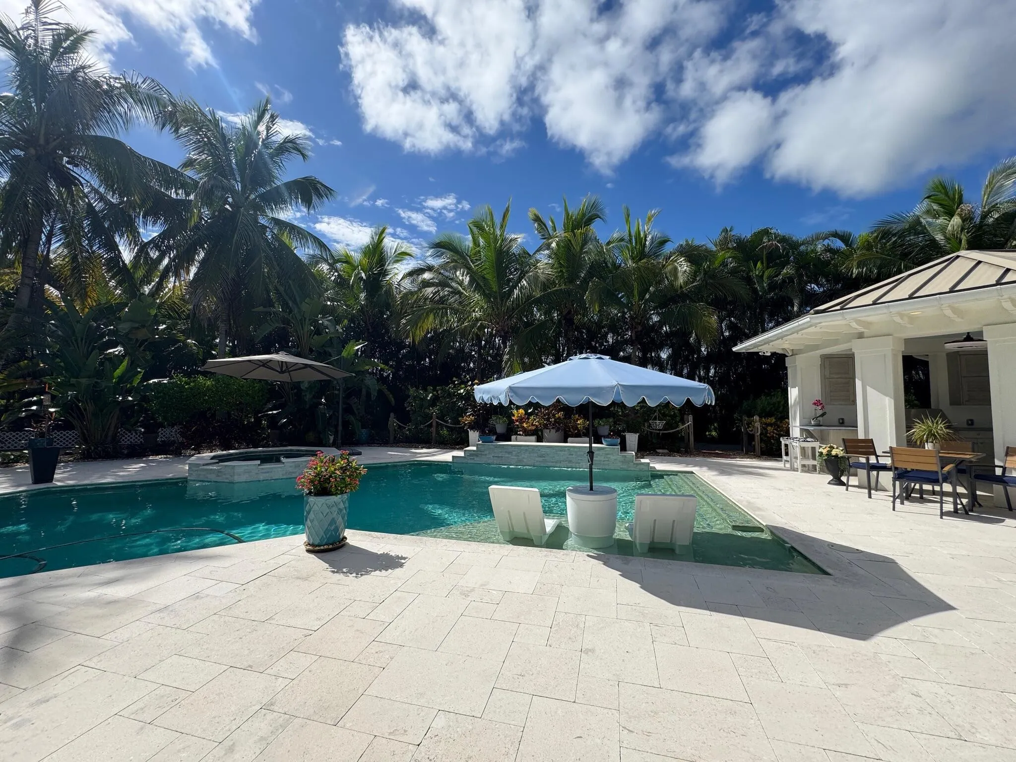 10196 Avenida Del Rio