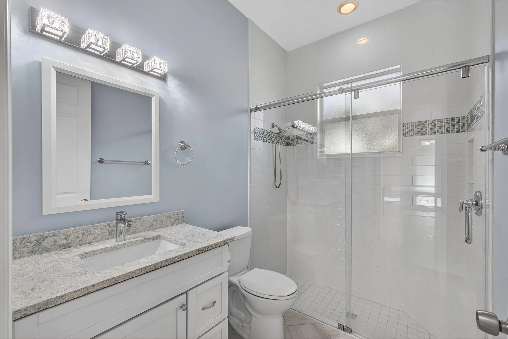 111 N River Drive W