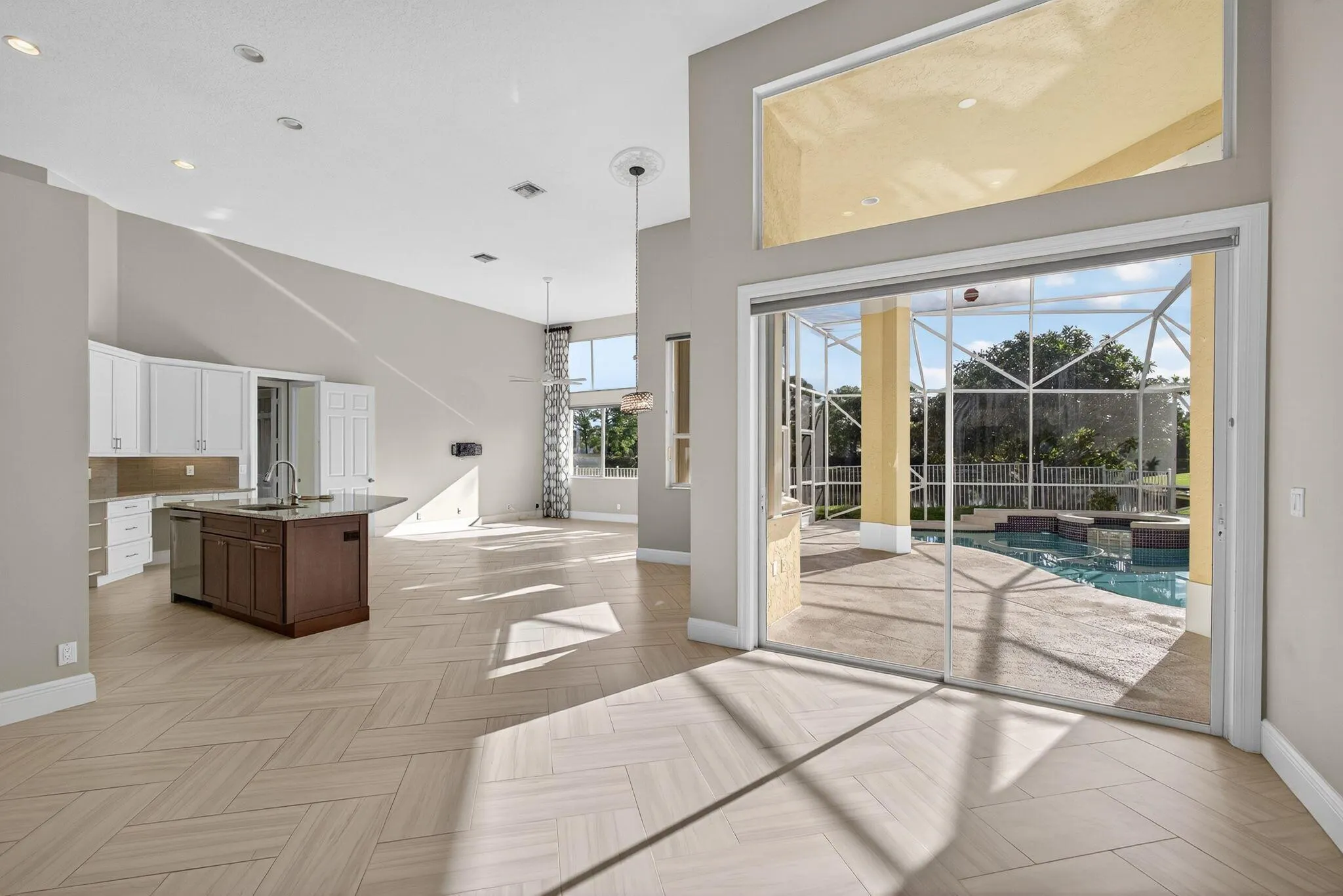 111 N River Drive W