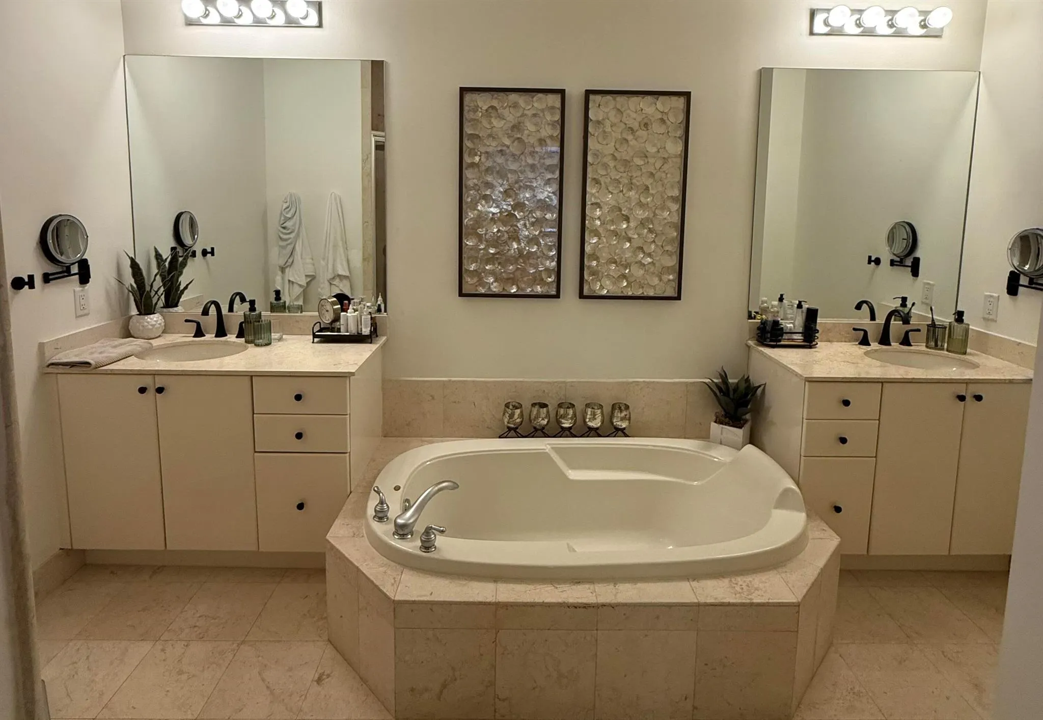801 S Olive Avenue, #207