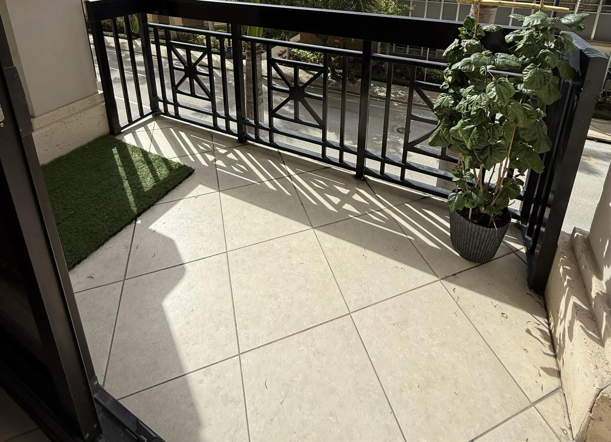 801 S Olive Avenue, #207