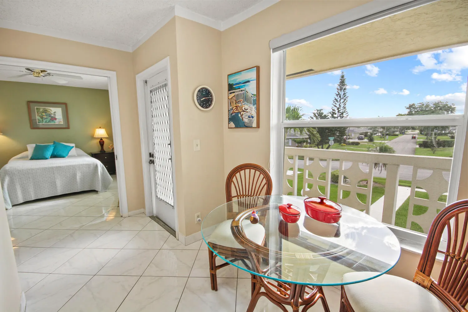 1001 Flame Vine 202 Avenue, #202