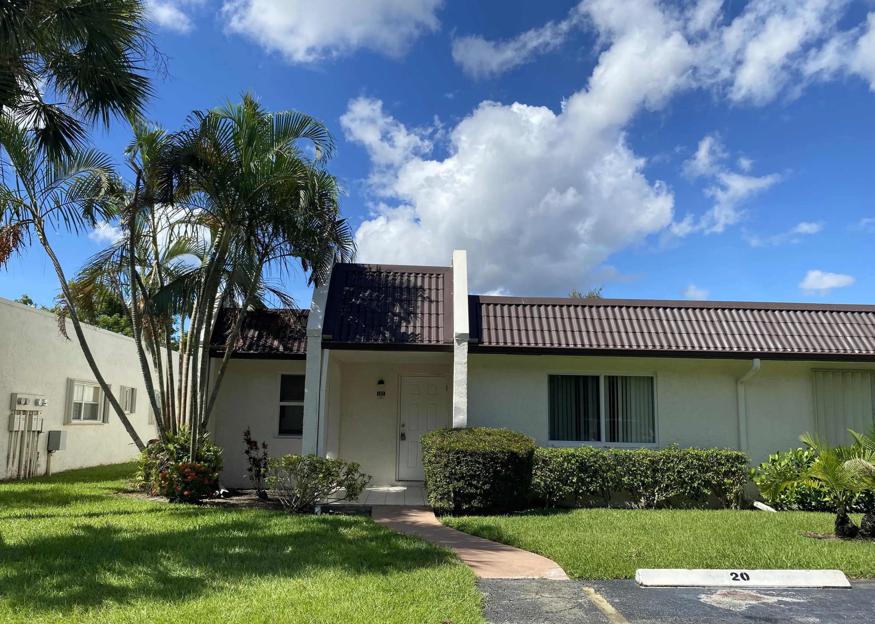 127 Lake Susan Drive