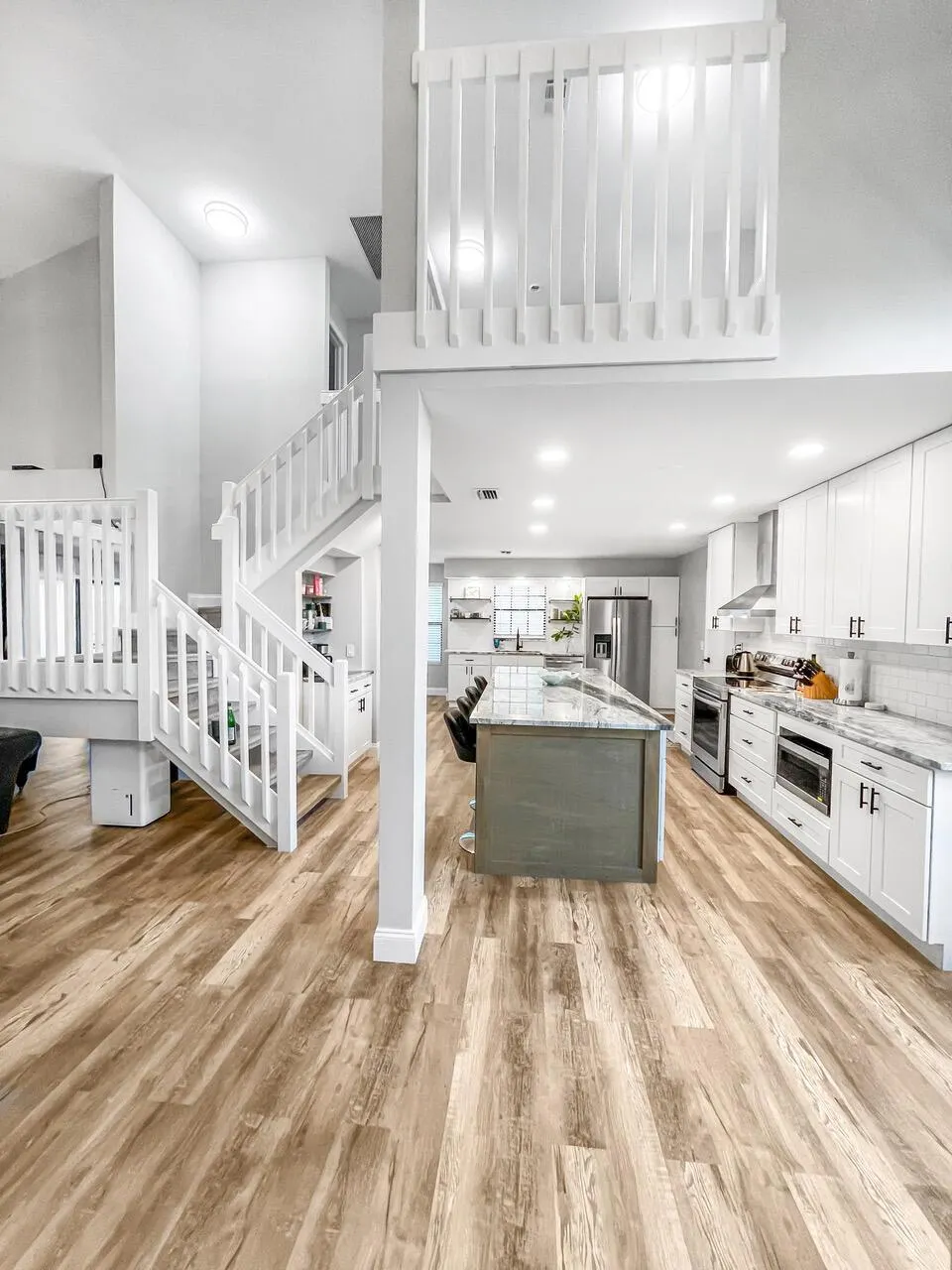 12989 Meadowbreeze Drive
