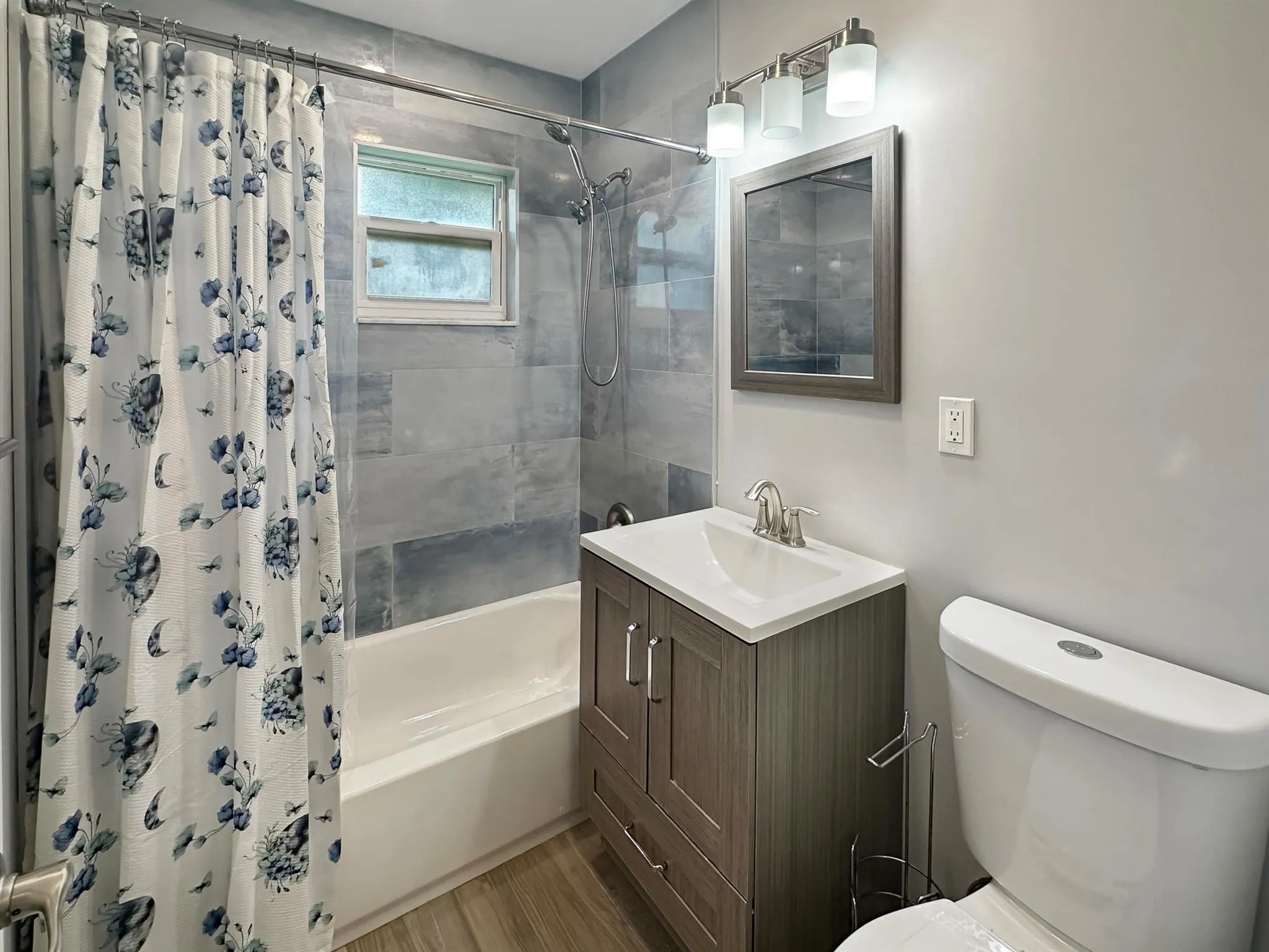 5407 Turnpike Feeder Road