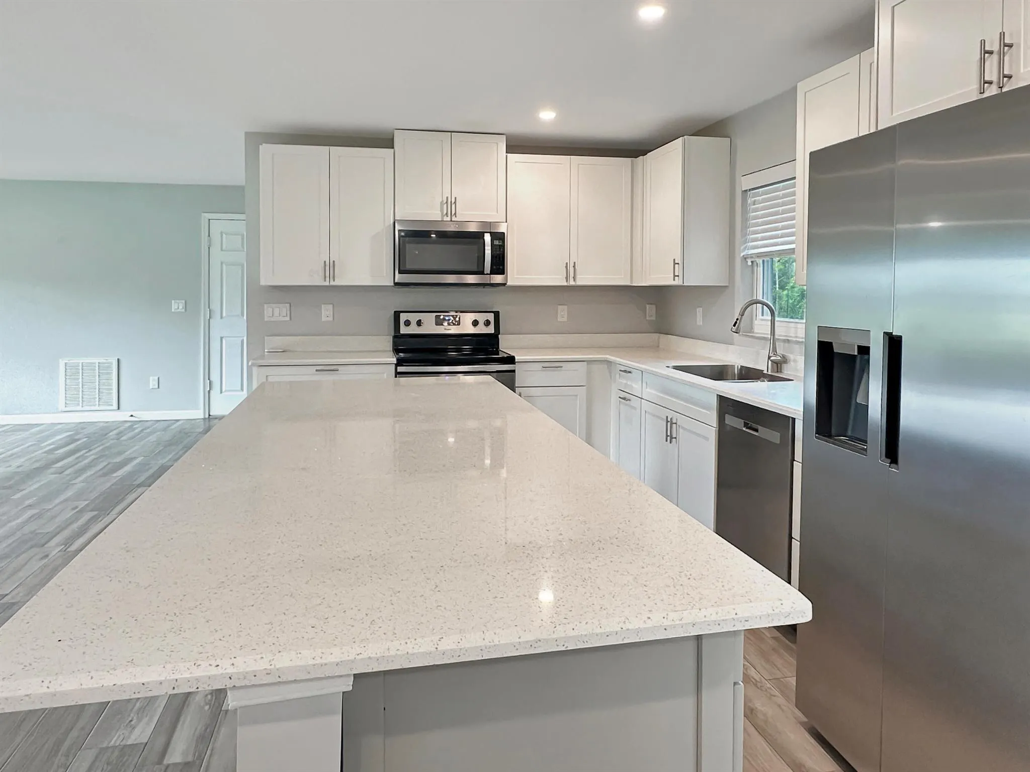 5407 Turnpike Feeder Road