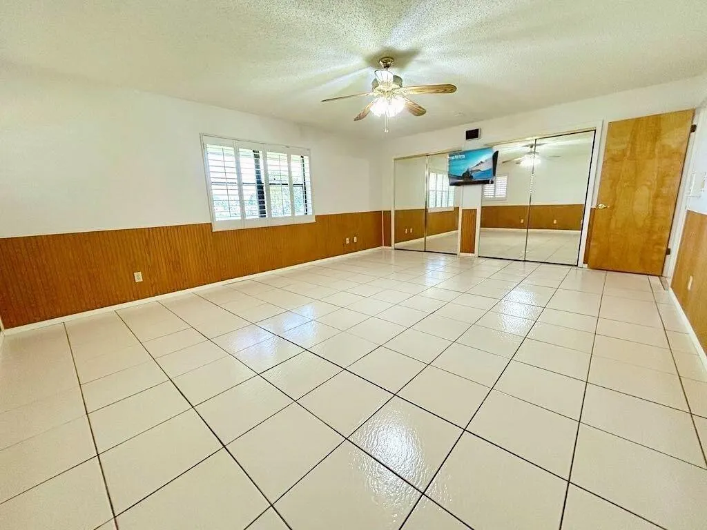 2657 River Road