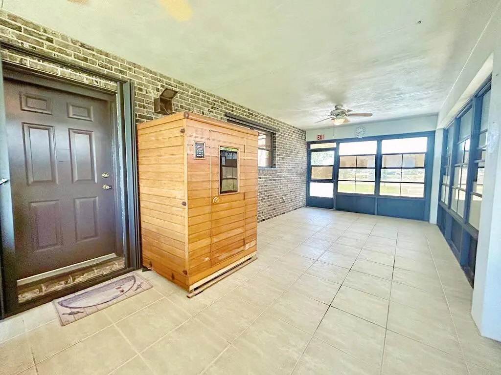 2657 River Road