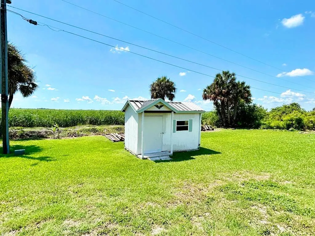 2657 River Road