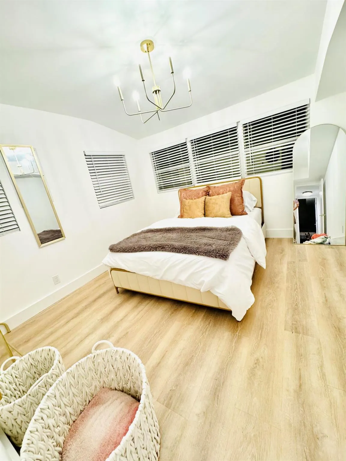 214 NE 9th Street