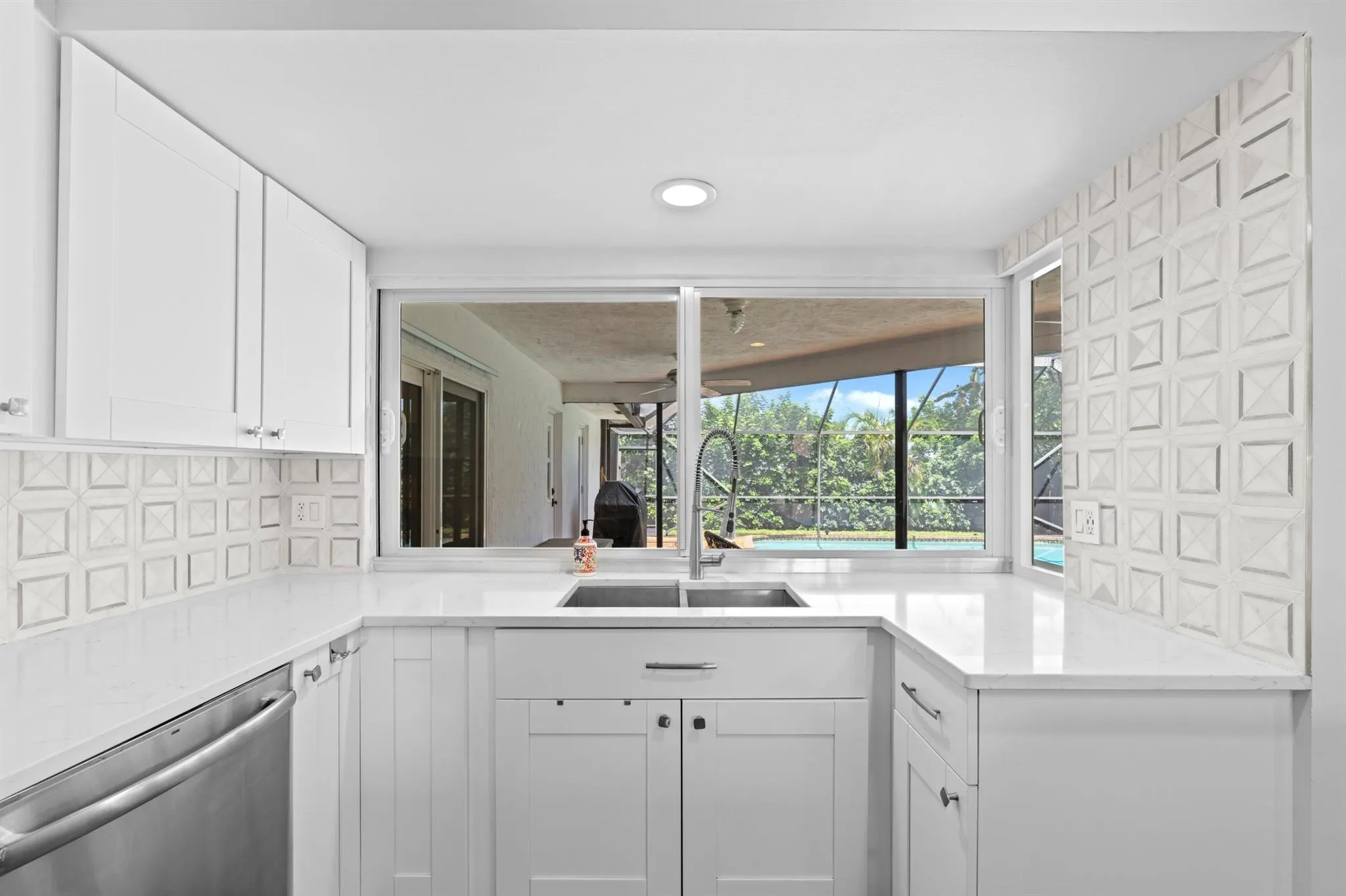 1039 NW 8th Street