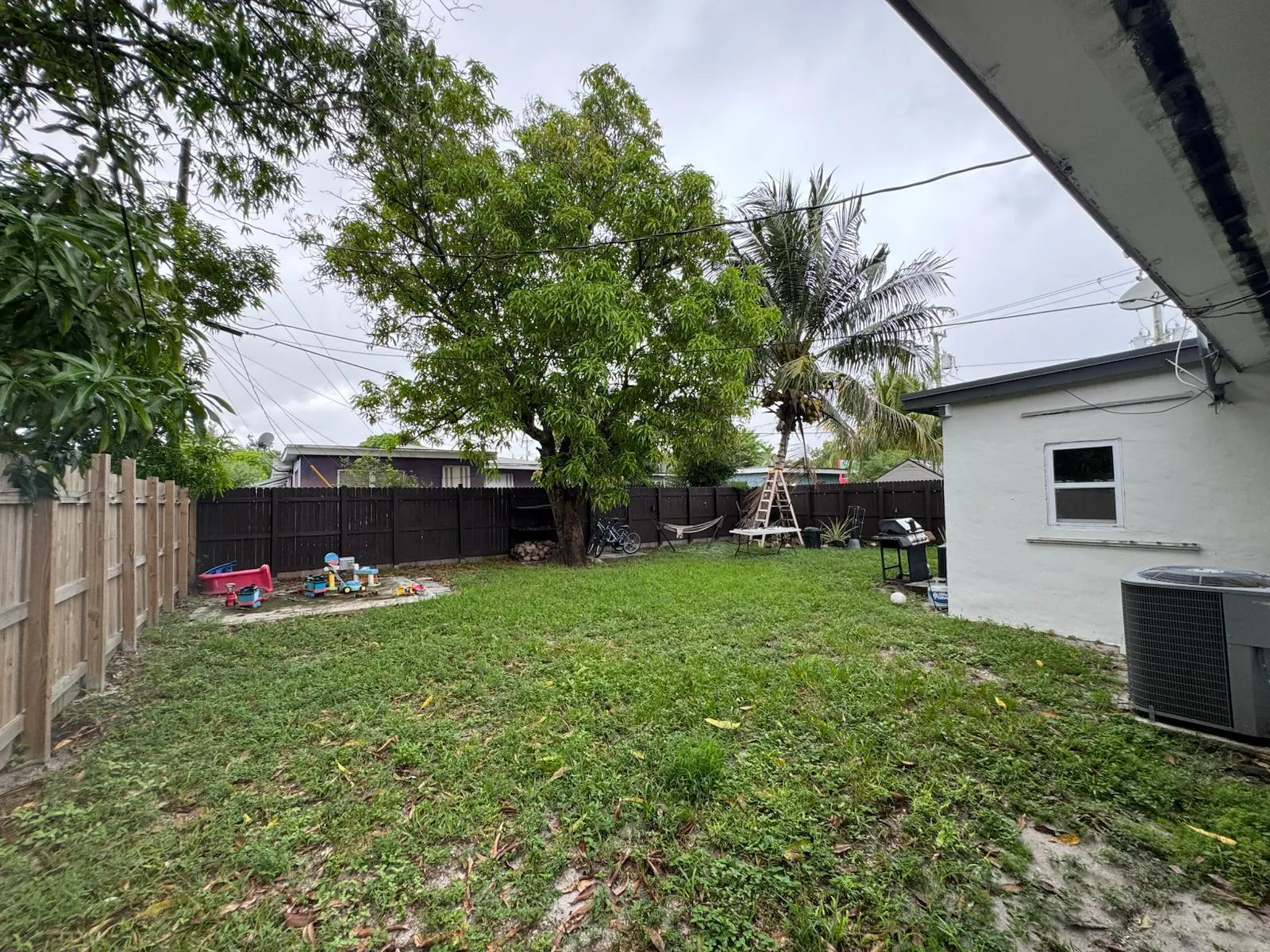 533 NW 17th Avenue