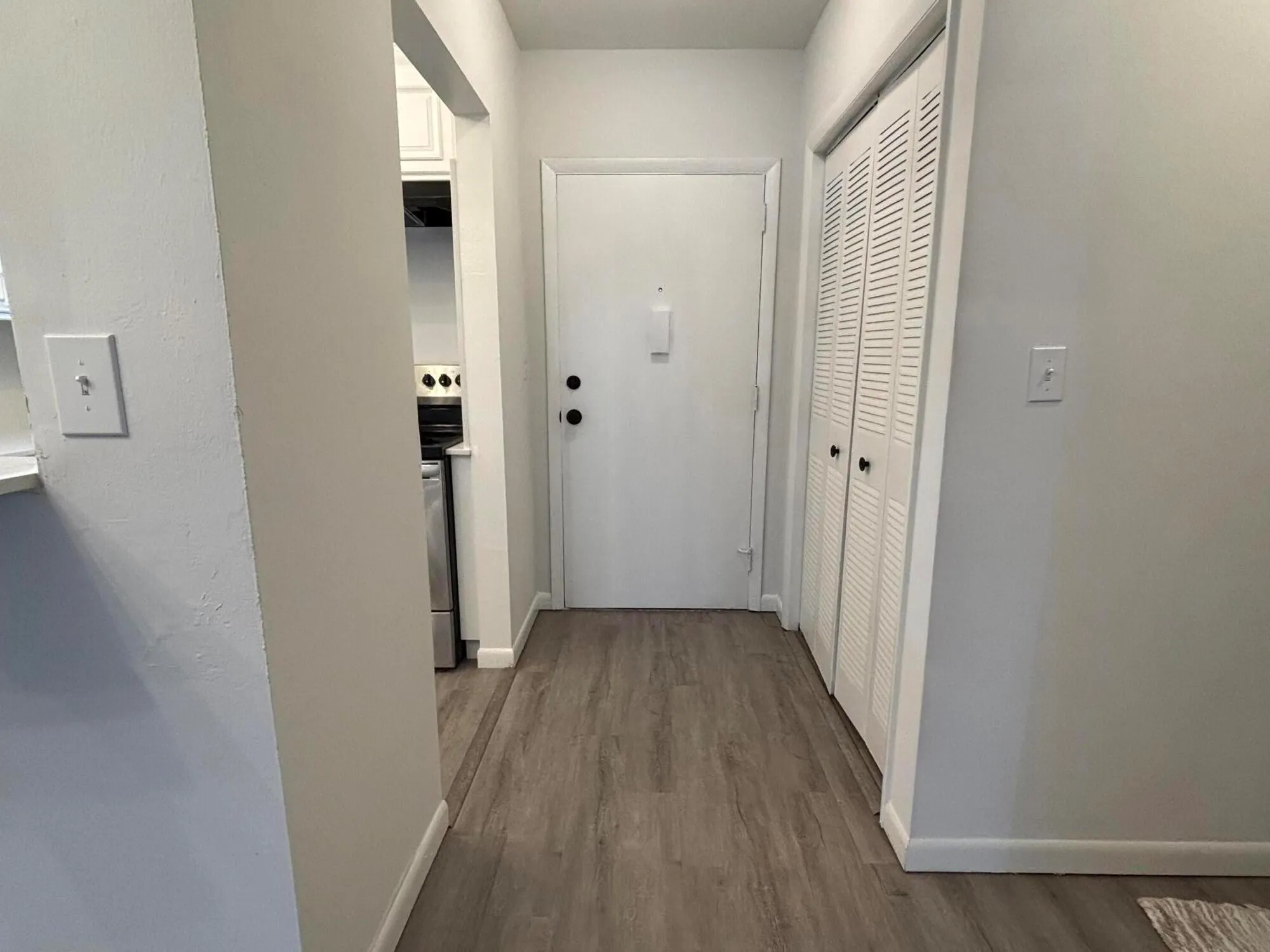 1112 Lake Terrace, #207