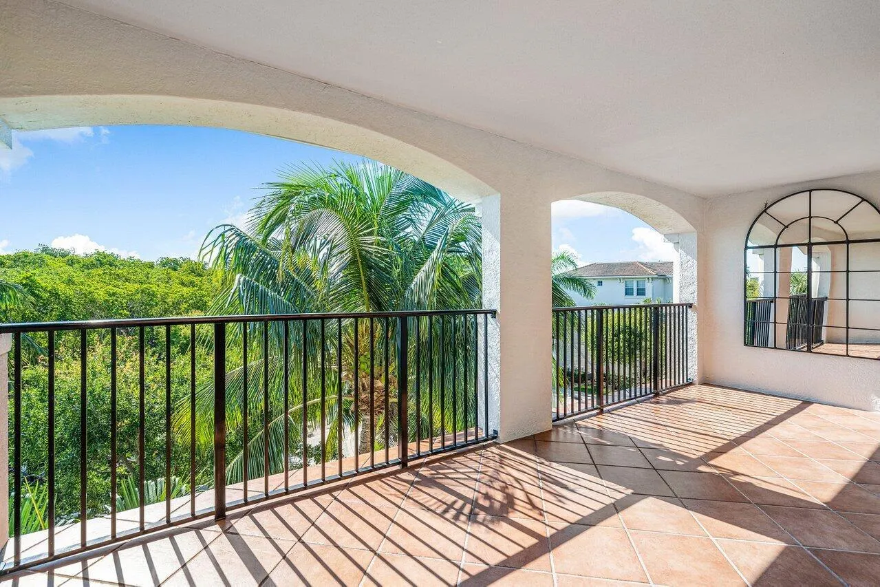 2411 Tuscany Way, #2-411
