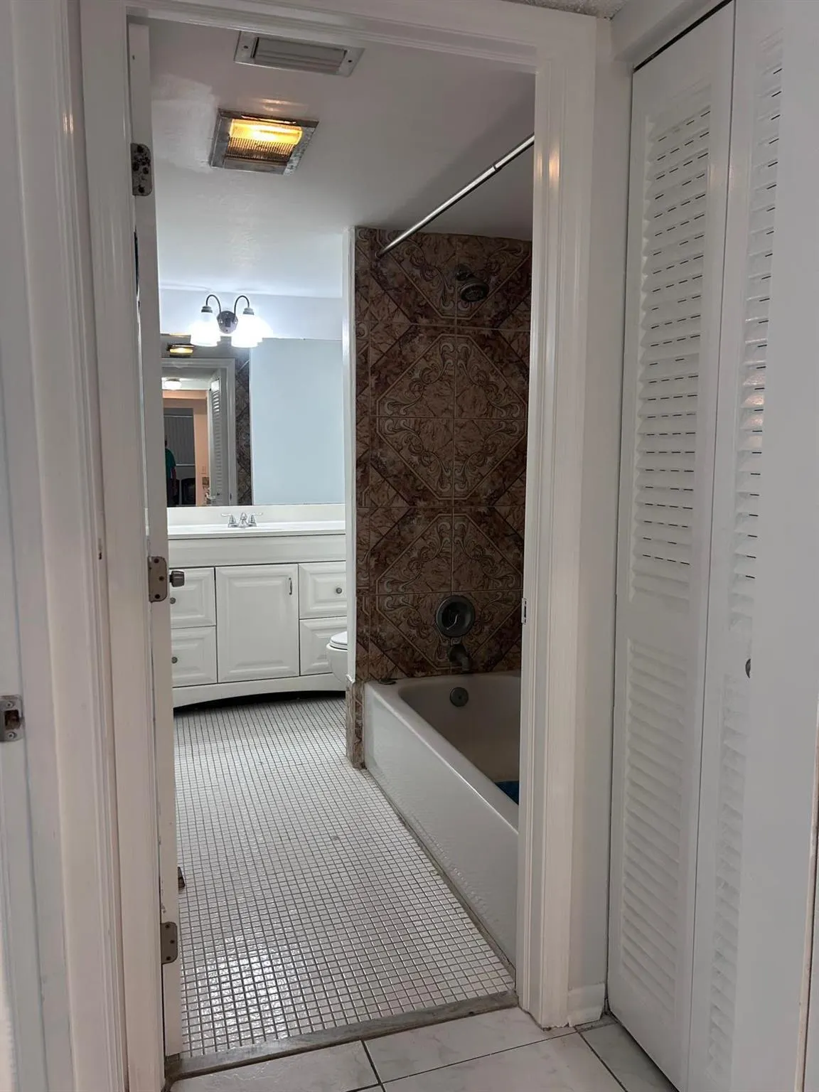 1856 S Fairview Villas Drive, #3