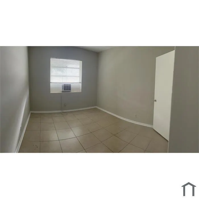 1039 21st Street, #3