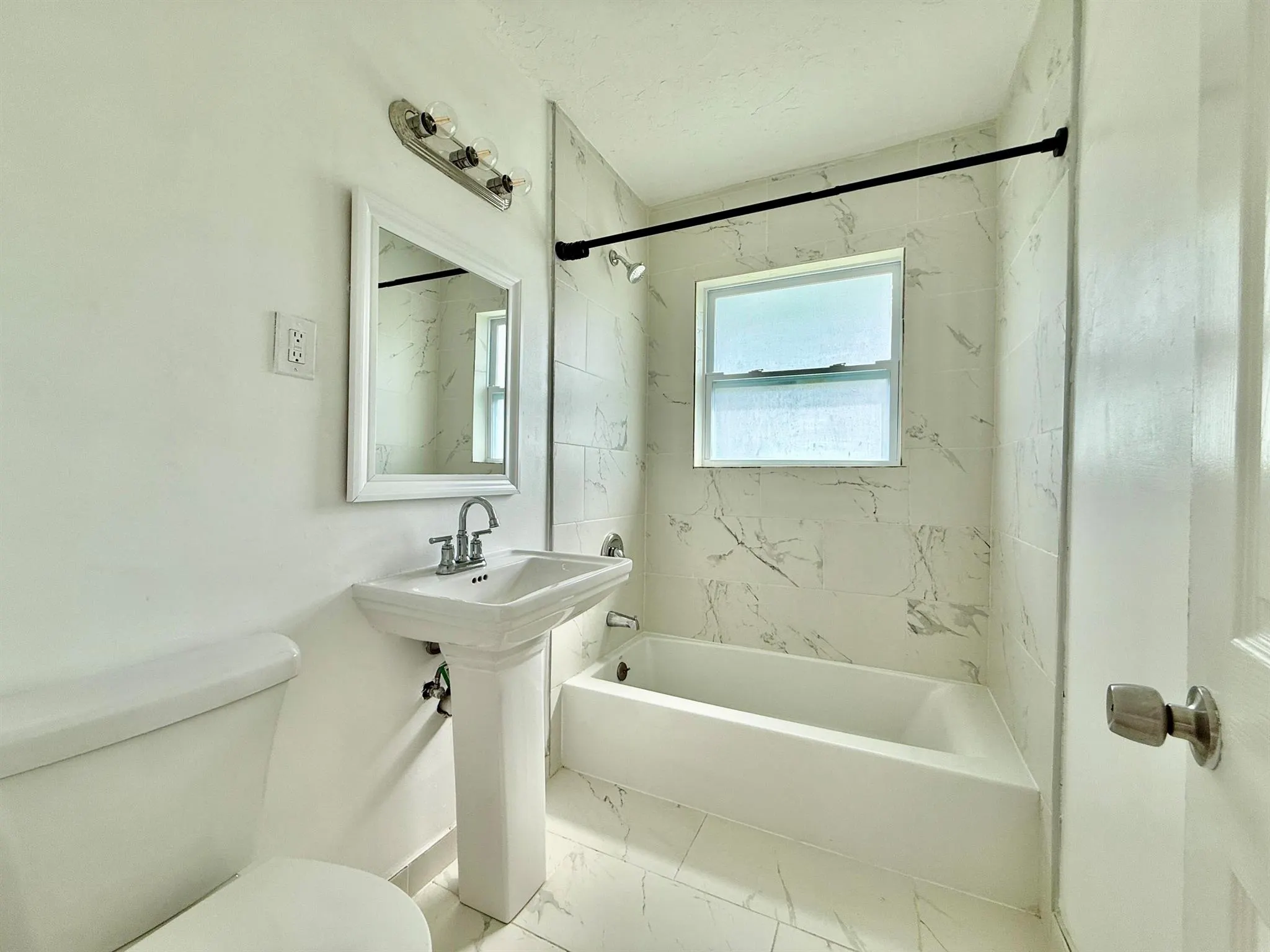 355 NW 8th Avenue