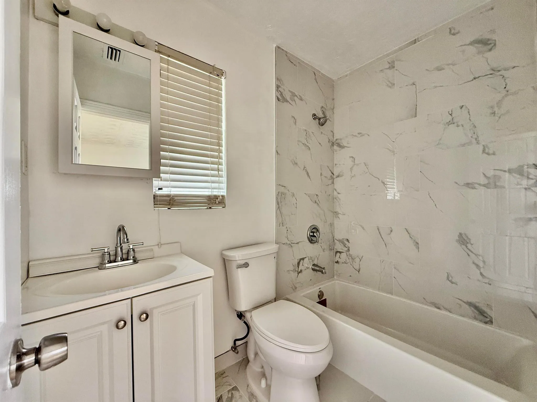 355 NW 8th Avenue