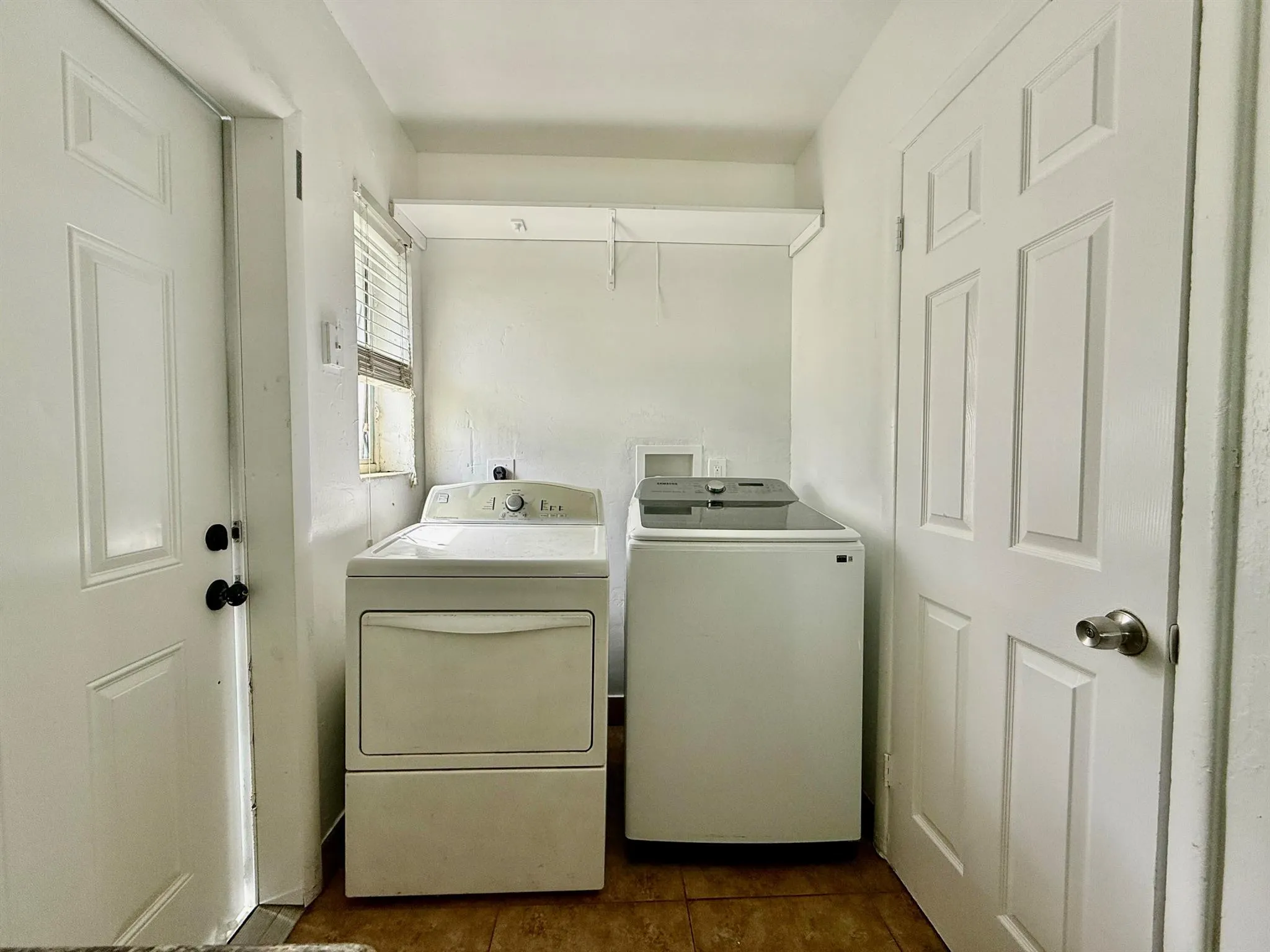 355 NW 8th Avenue
