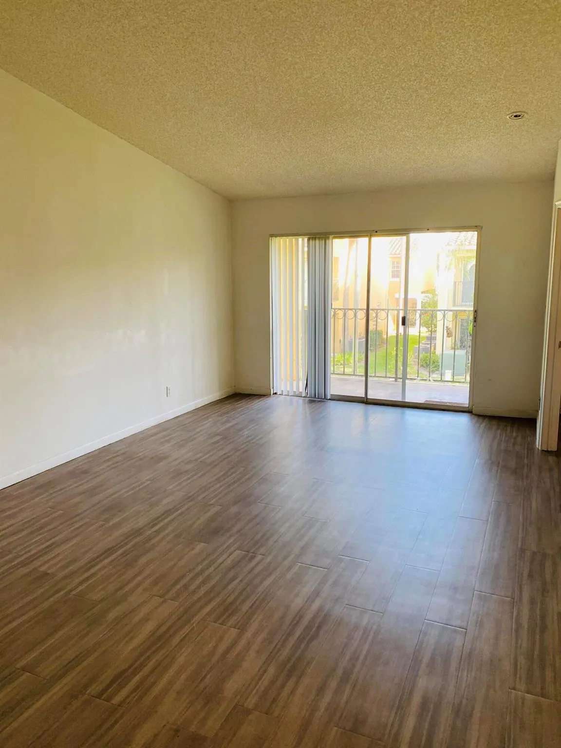 1130 Lake Shore Drive, #201