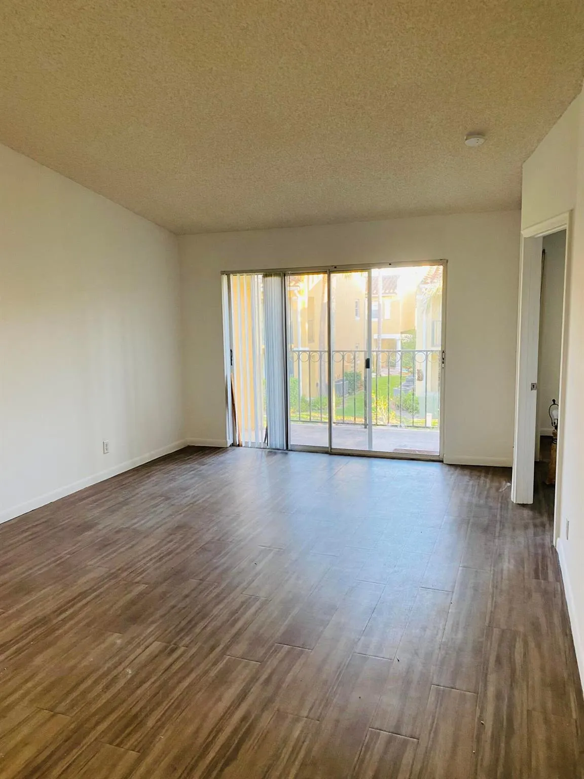 1130 Lake Shore Drive, #201