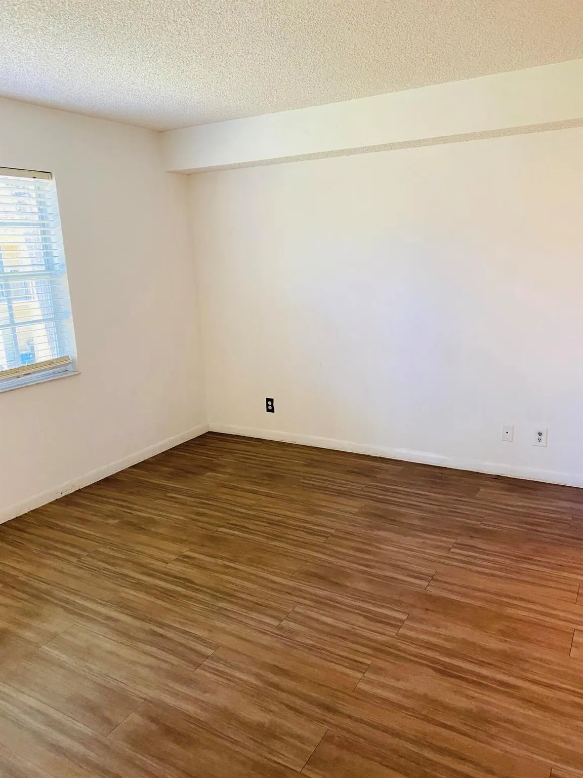 1130 Lake Shore Drive, #201