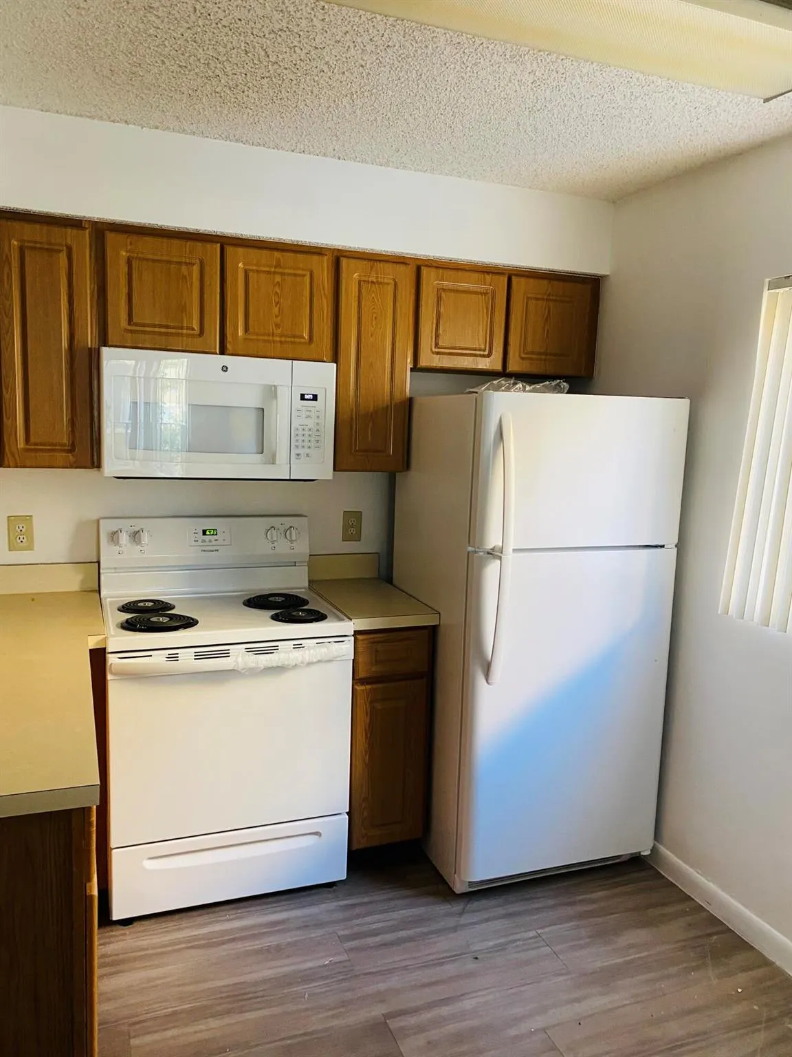 1130 Lake Shore Drive, #201