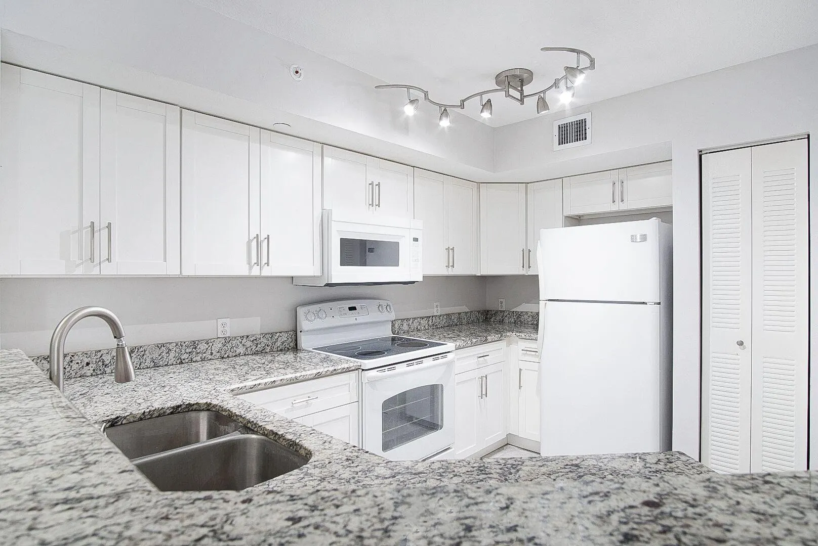 4041 San Marino Boulevard, #307
