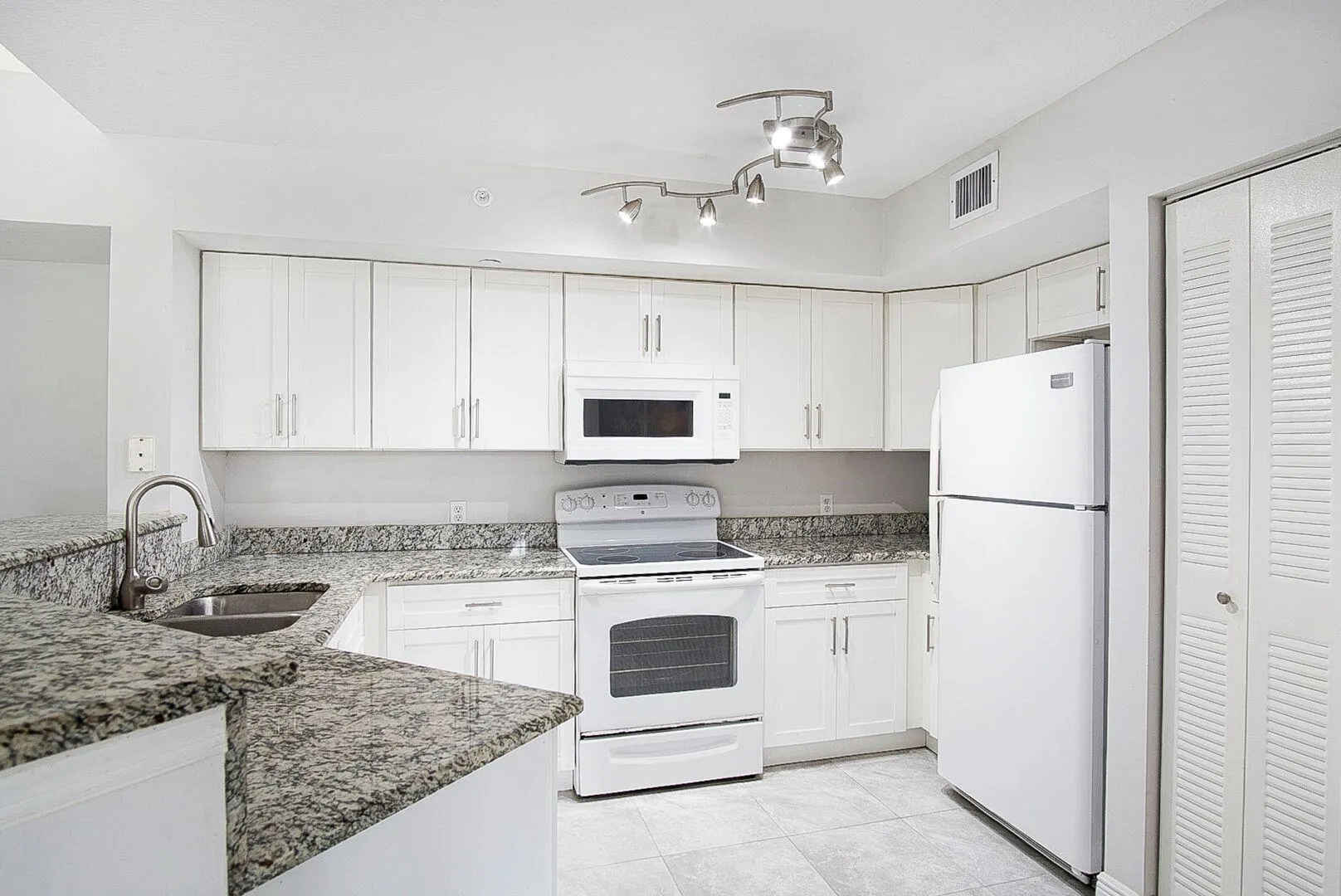 4041 San Marino Boulevard, #307