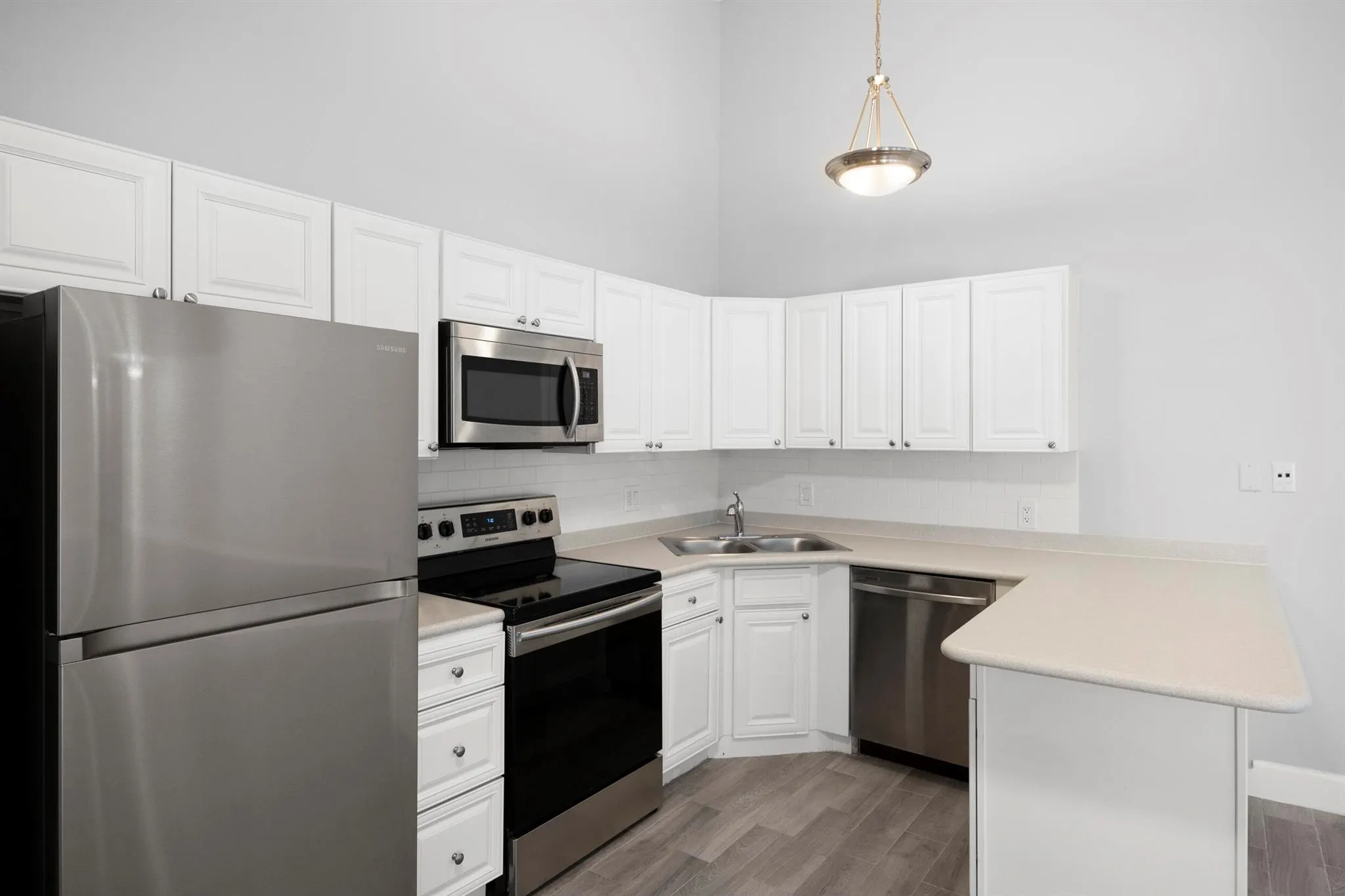 5518 Golden Eagle Circle