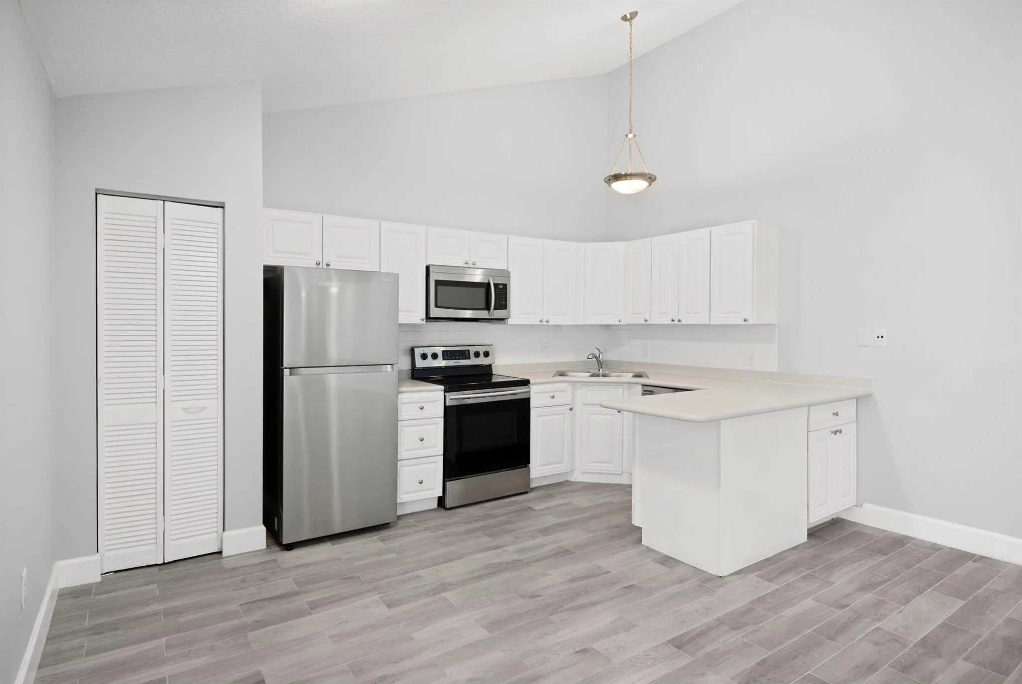 5518 Golden Eagle Circle