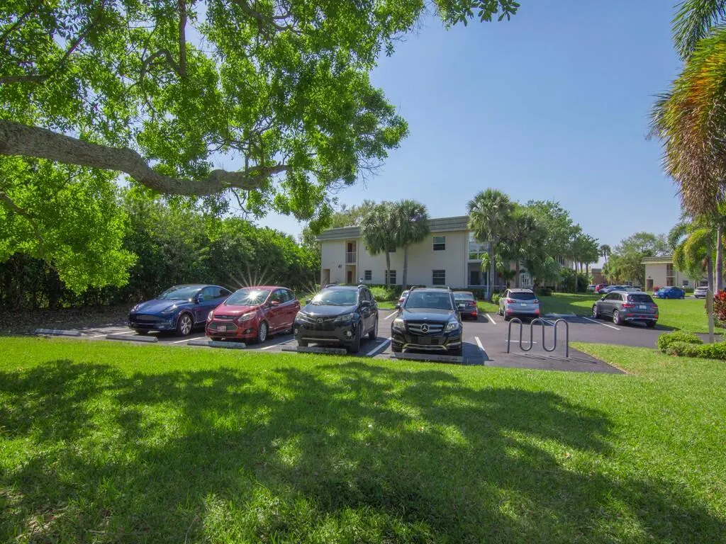 16 Vista Gardens Trail, #105